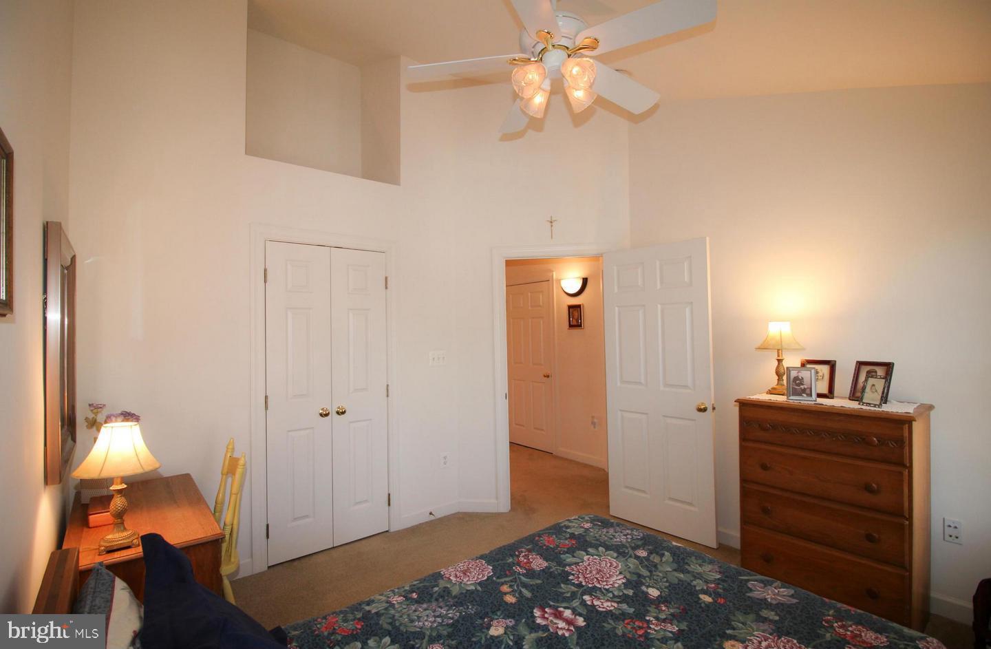 FAIR LAKES - Residential Lease