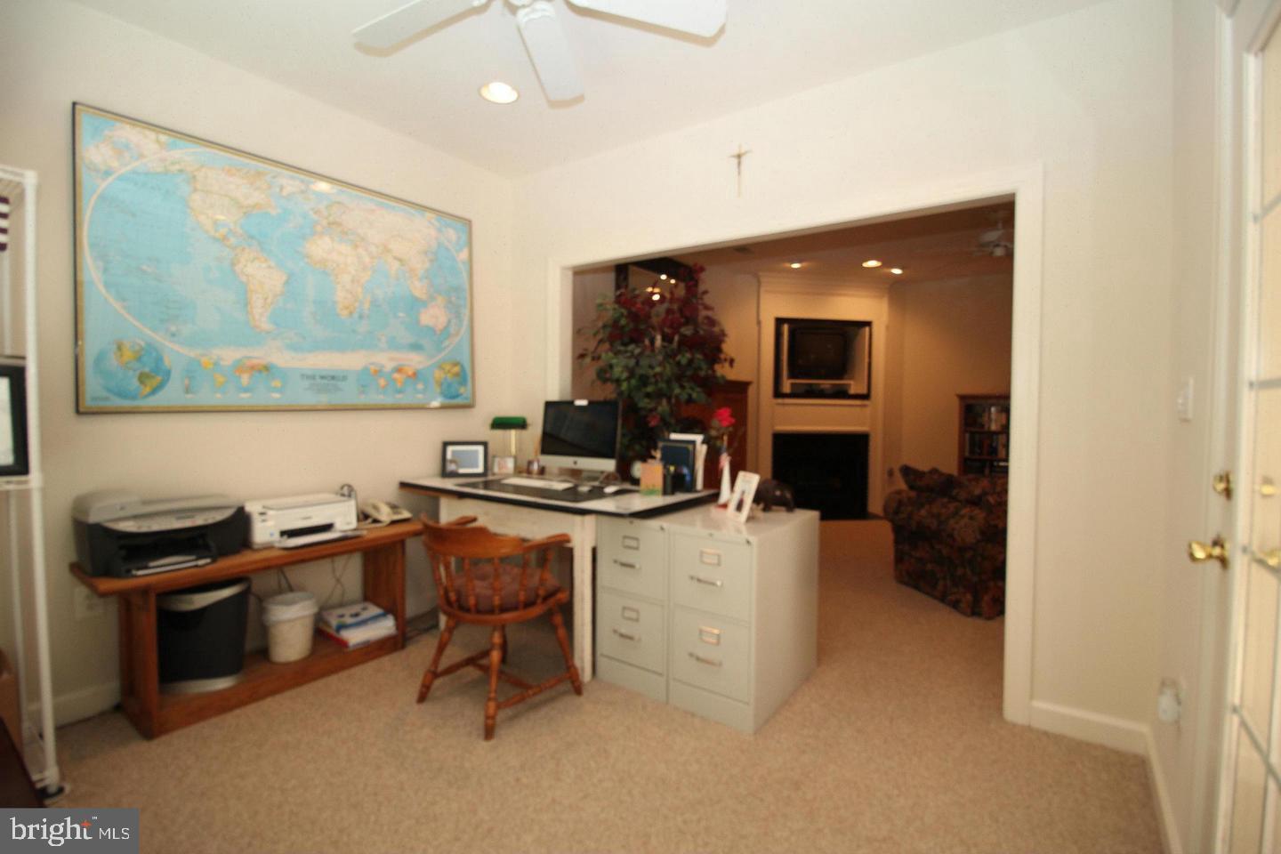 FAIR LAKES - Residential Lease