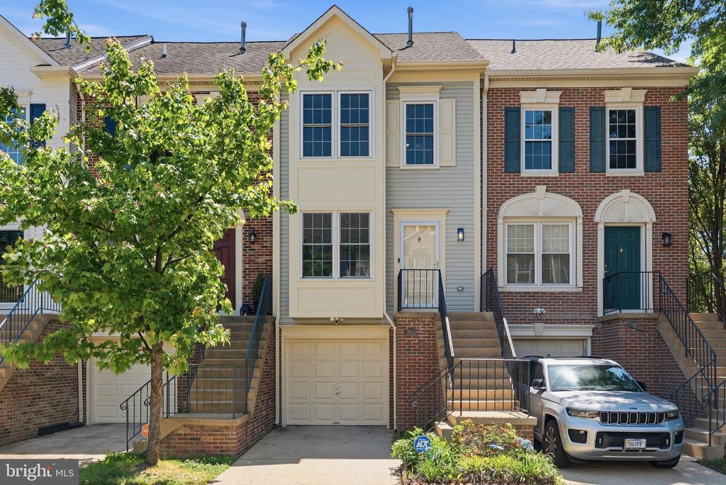 Photo of 7833 Colonial Springs Boulevard, ALEXANDRIA, VA 22306 (MLS # VAFX2309806)