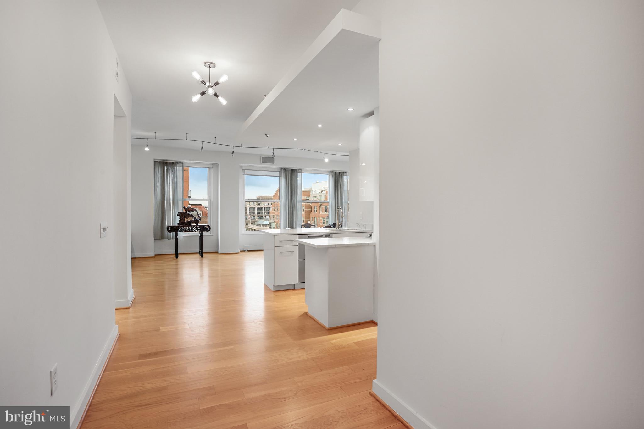 675 E STREET NW 900
