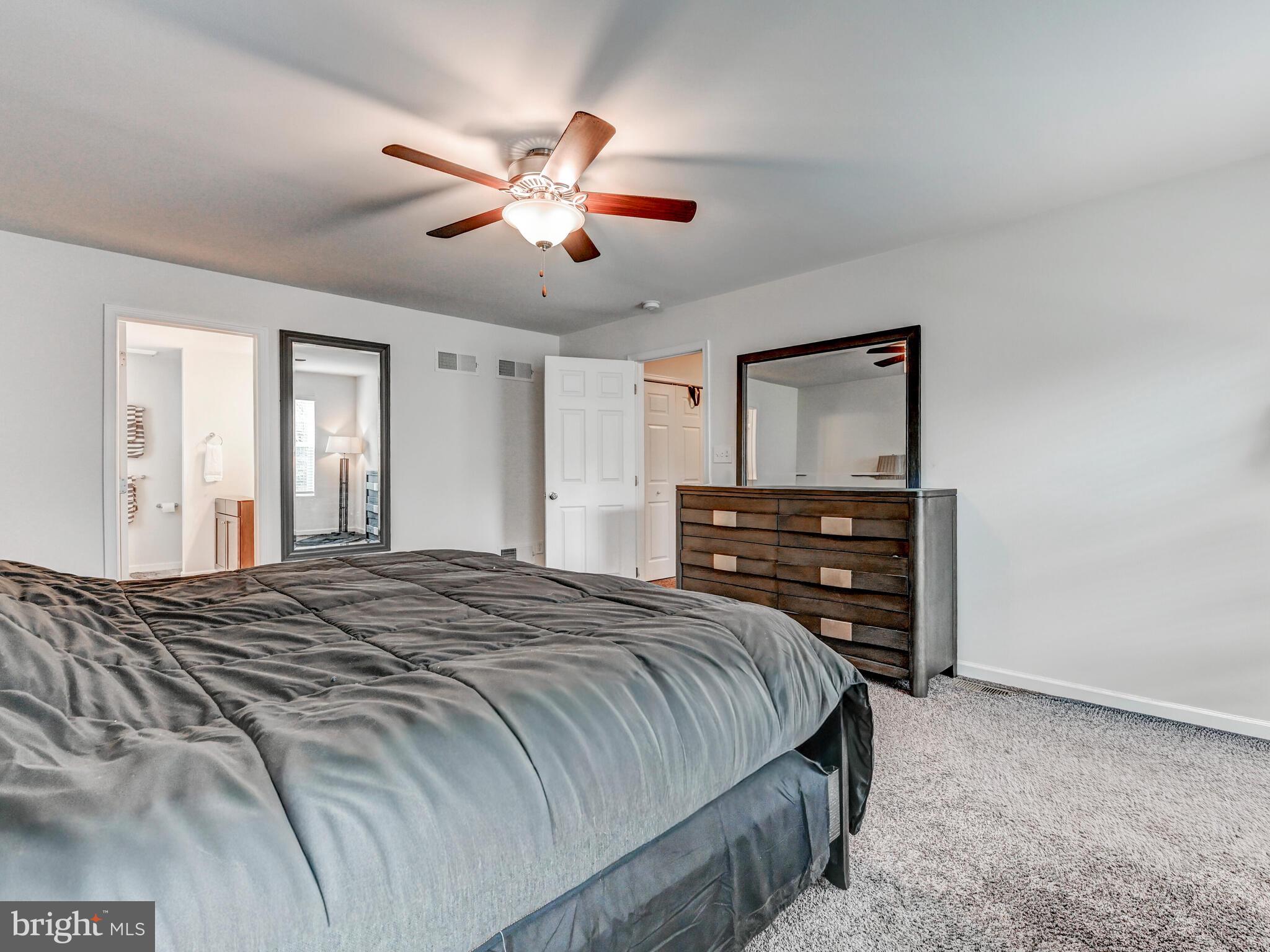 KENSINGTON - Residential