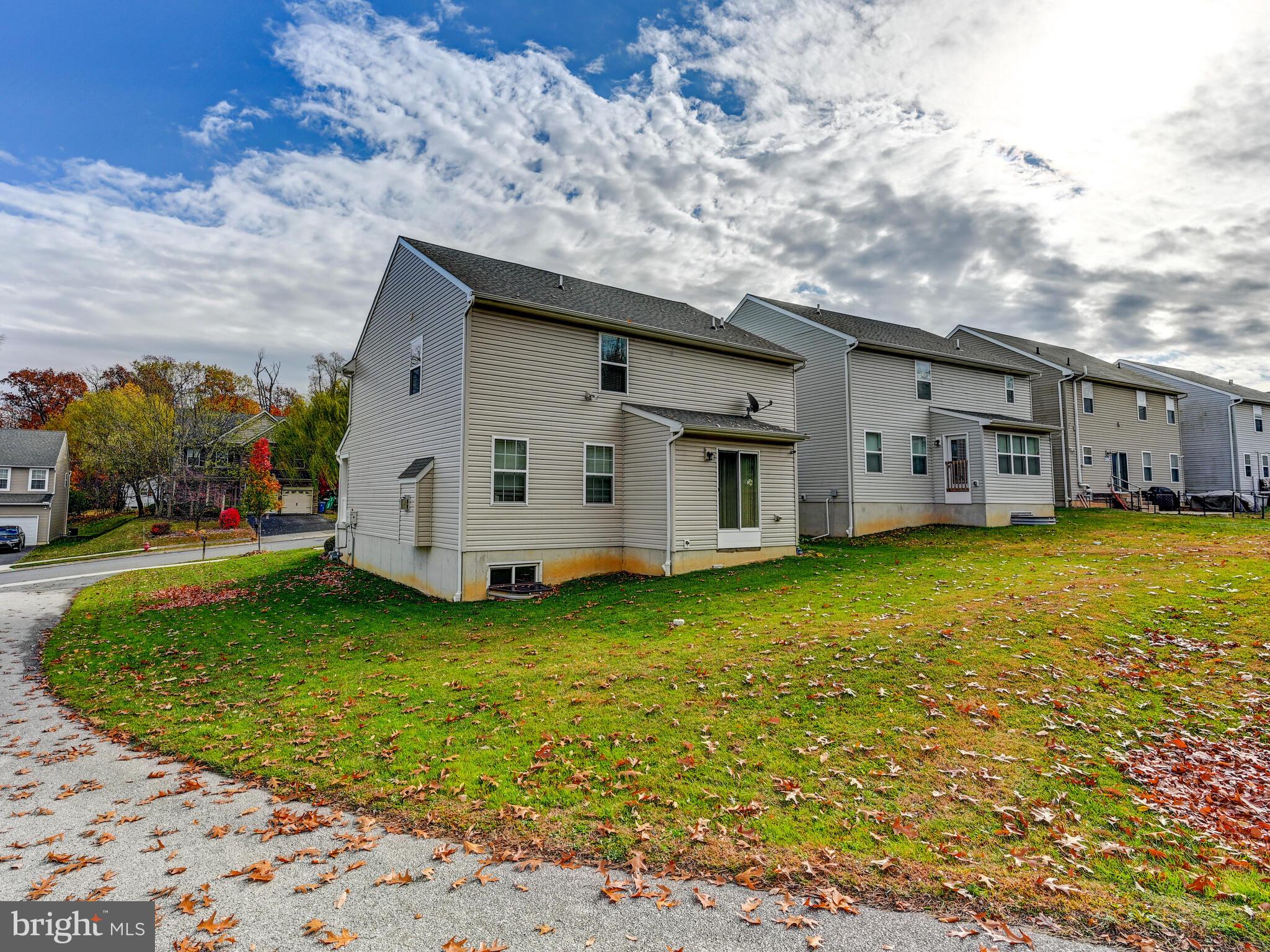 KENSINGTON - Residential