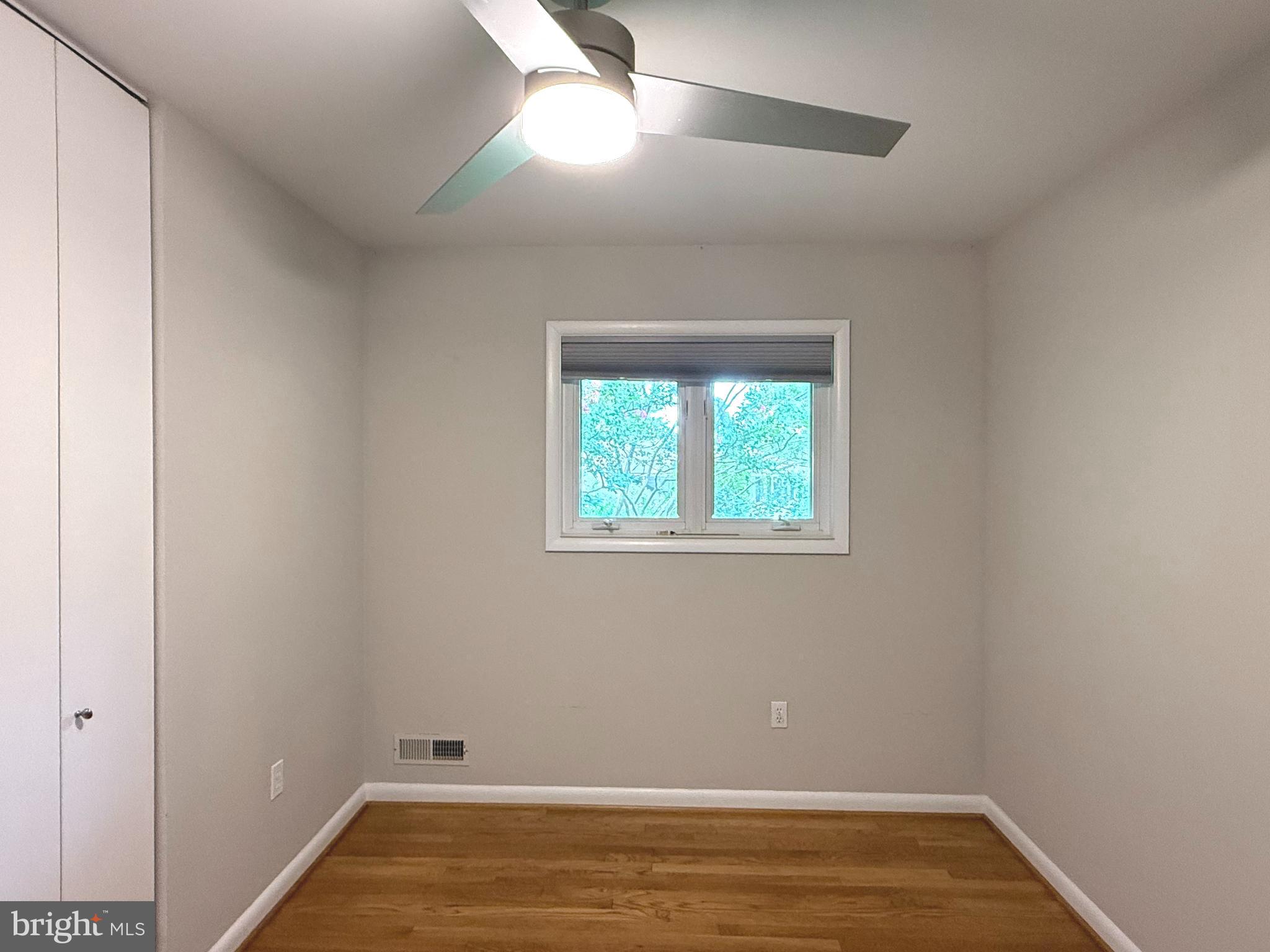 SLEEPY HOLLOW ESTATES - Residential Lease