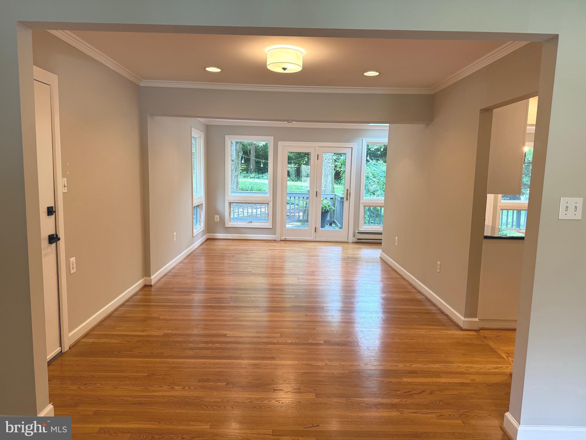 SLEEPY HOLLOW ESTATES - Residential Lease