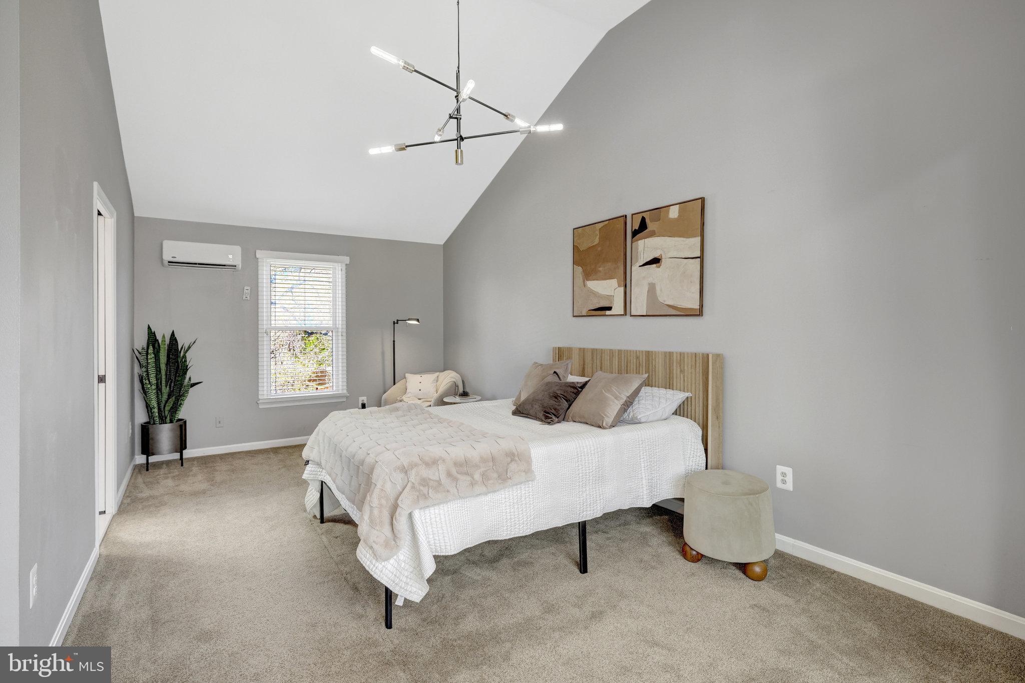 FOX MILL ESTATES - Residential