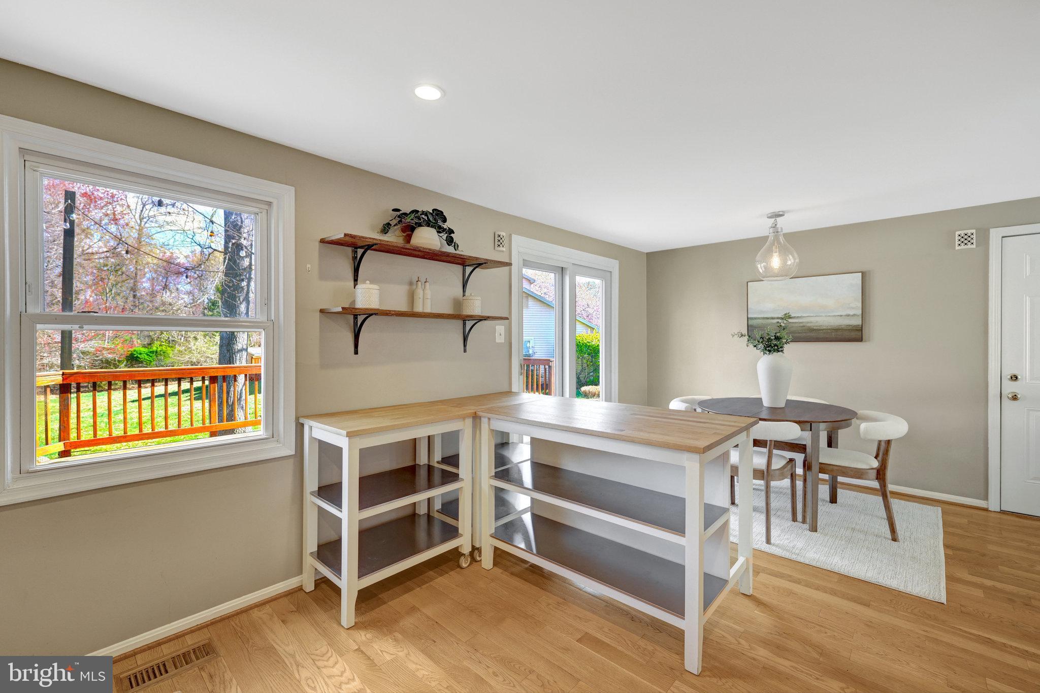 FOX MILL ESTATES - Residential