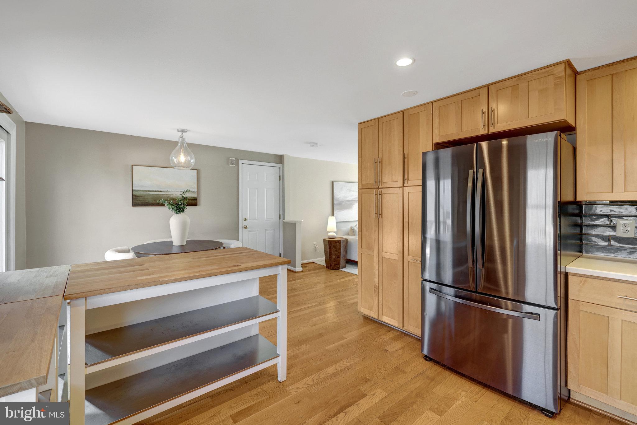 FOX MILL ESTATES - Residential