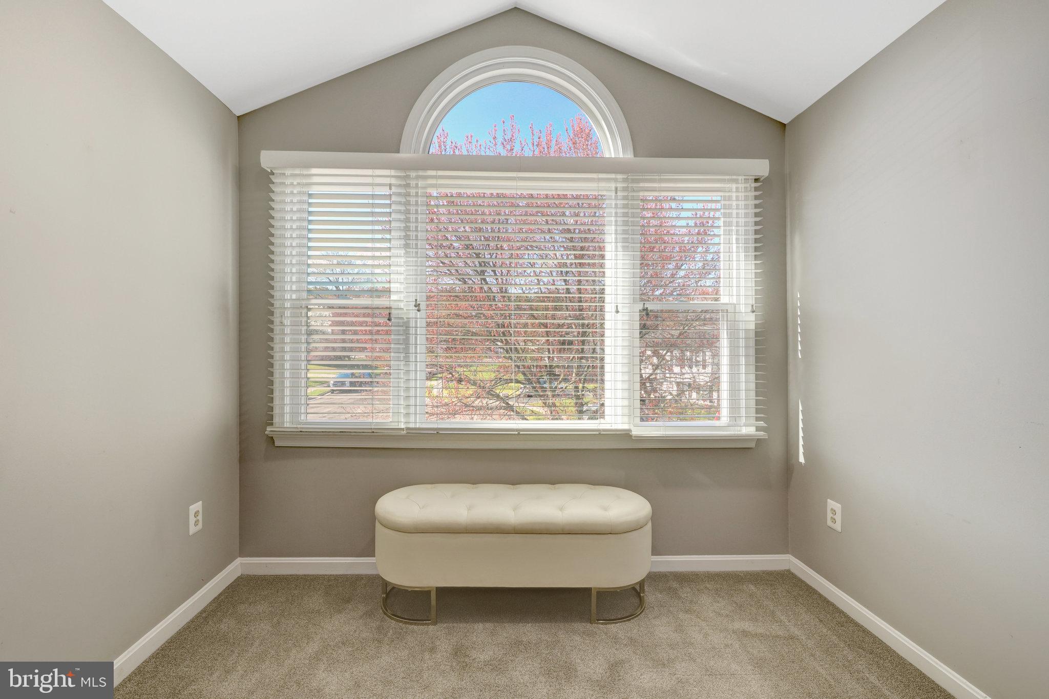 FOX MILL ESTATES - Residential