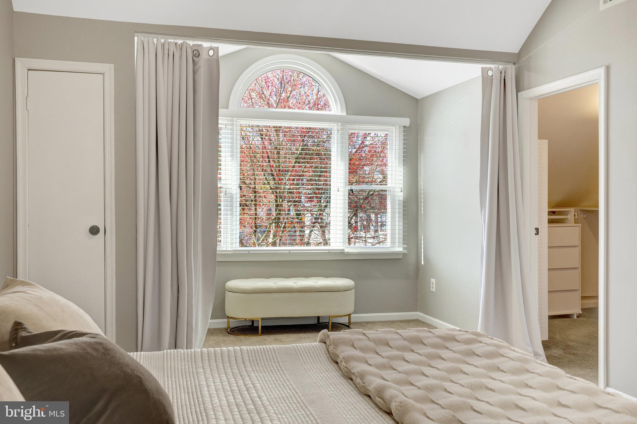 FOX MILL ESTATES - Residential