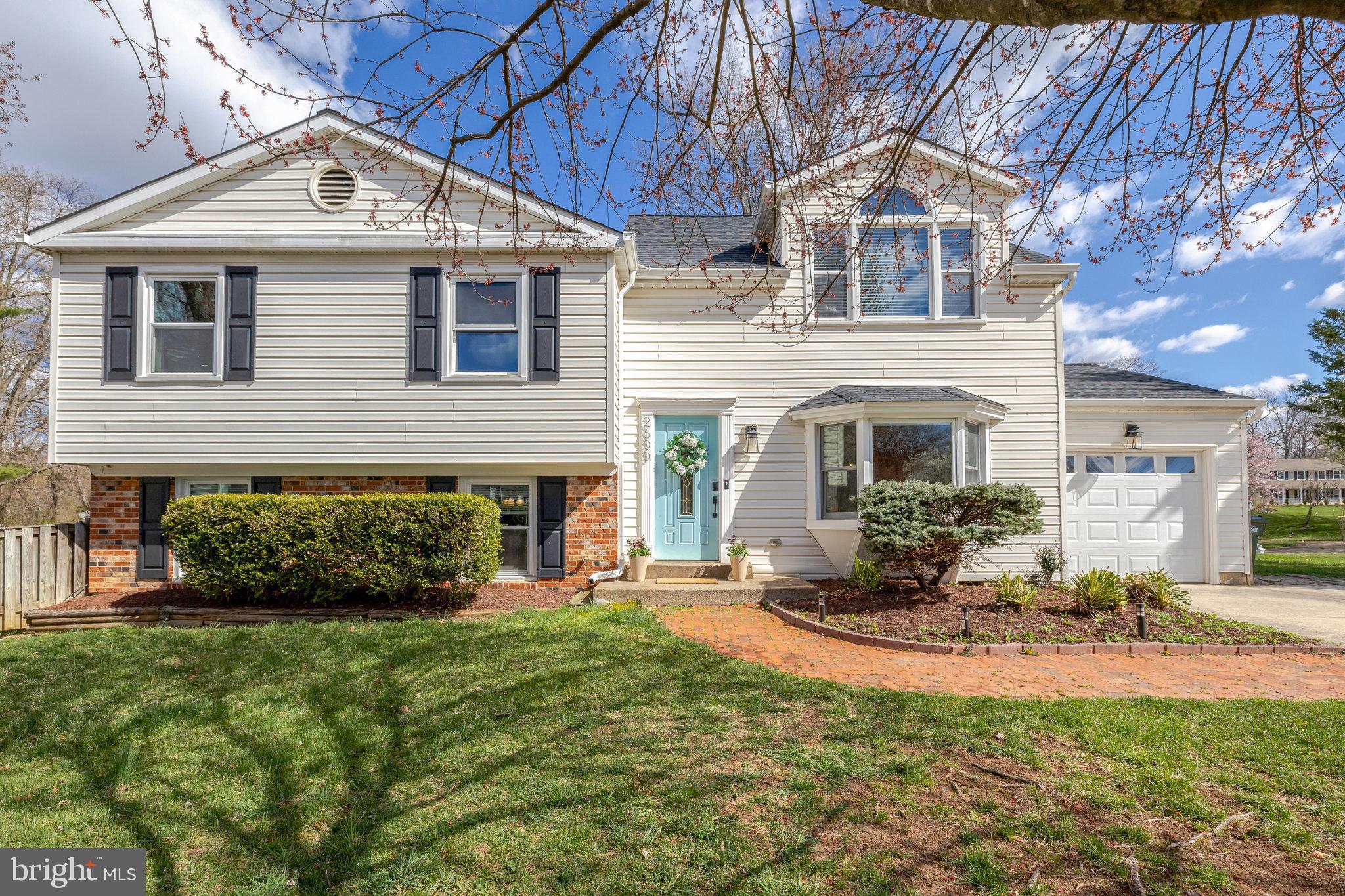 FOX MILL ESTATES - Residential