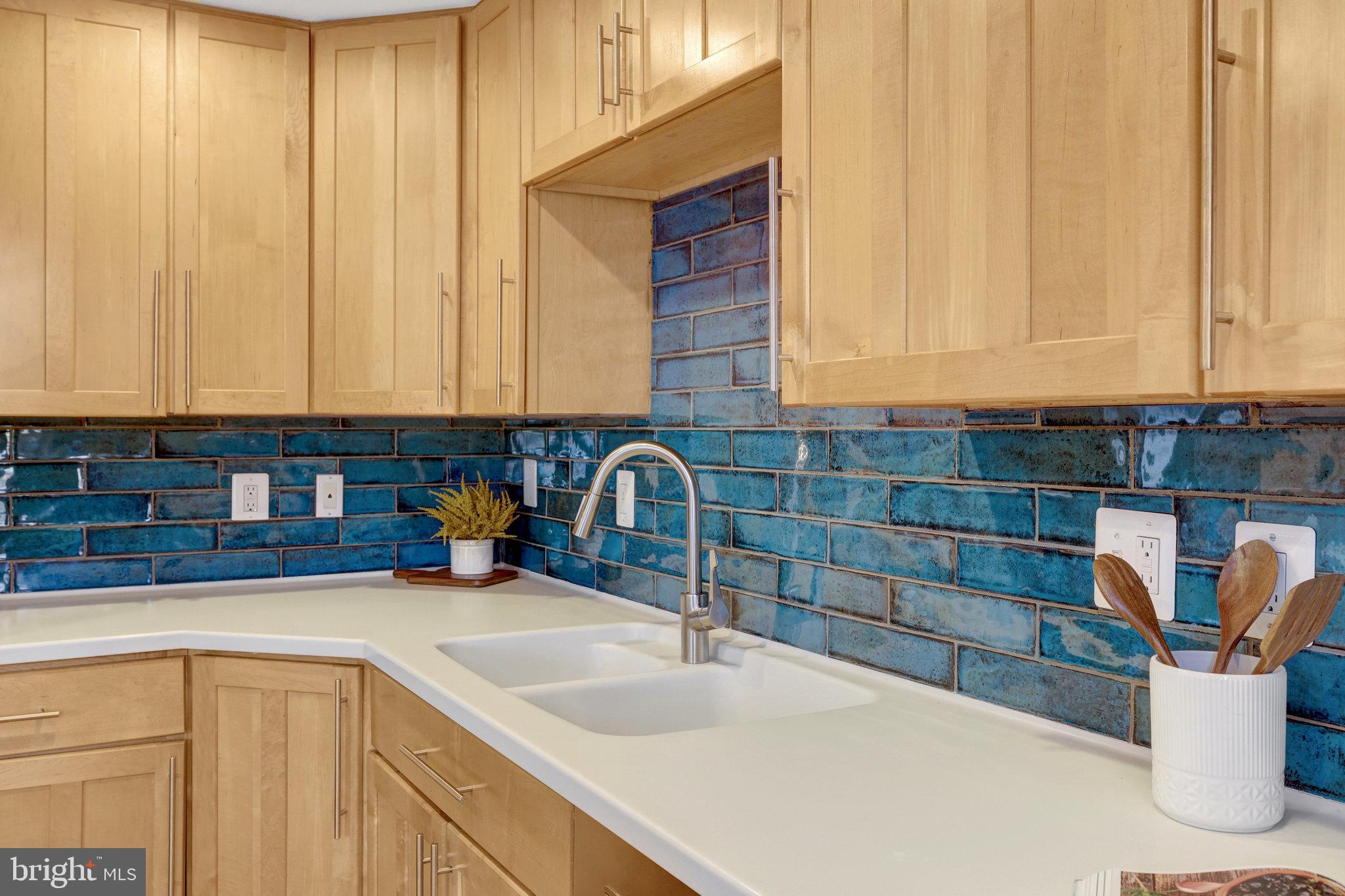 FOX MILL ESTATES - Residential