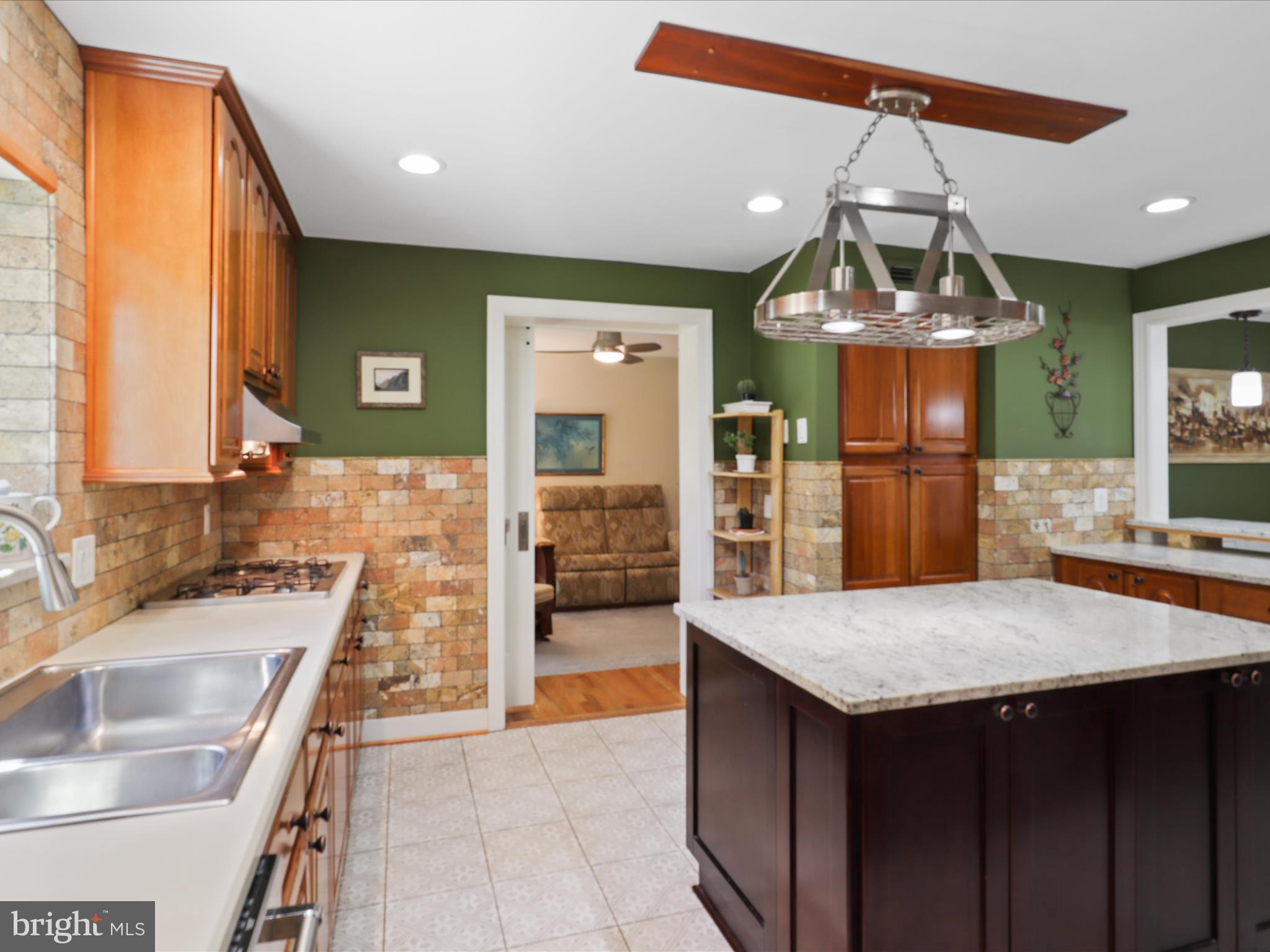 ESTATES AT ORCHARD COURT - Residential