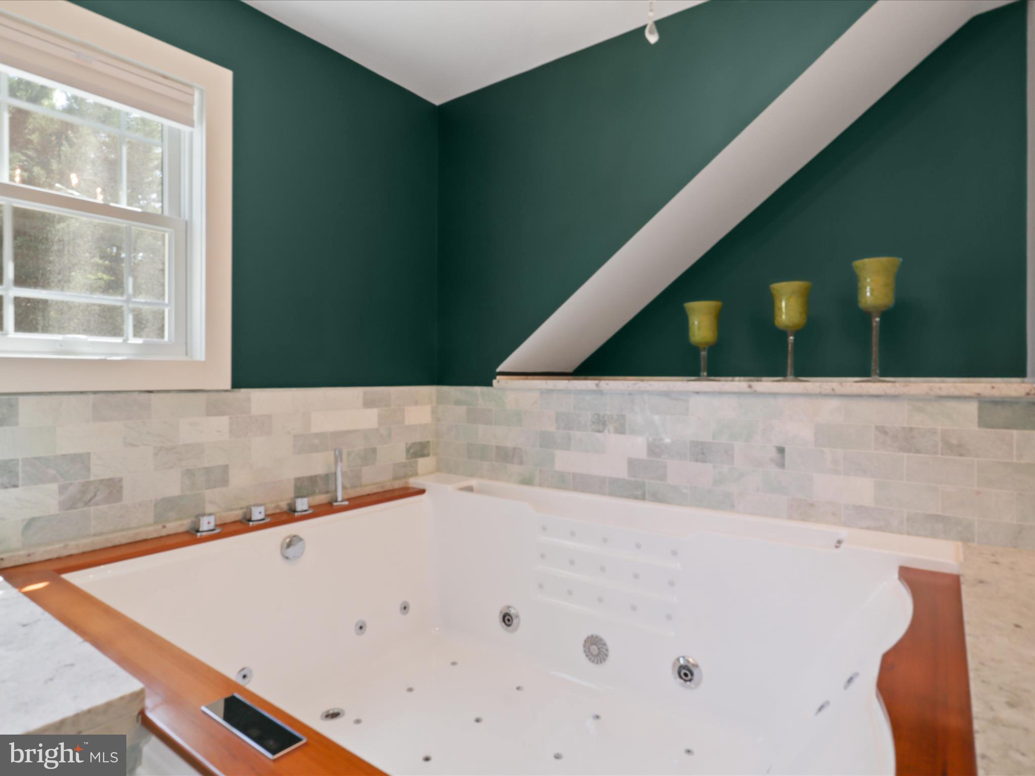 ESTATES AT ORCHARD COURT - Residential