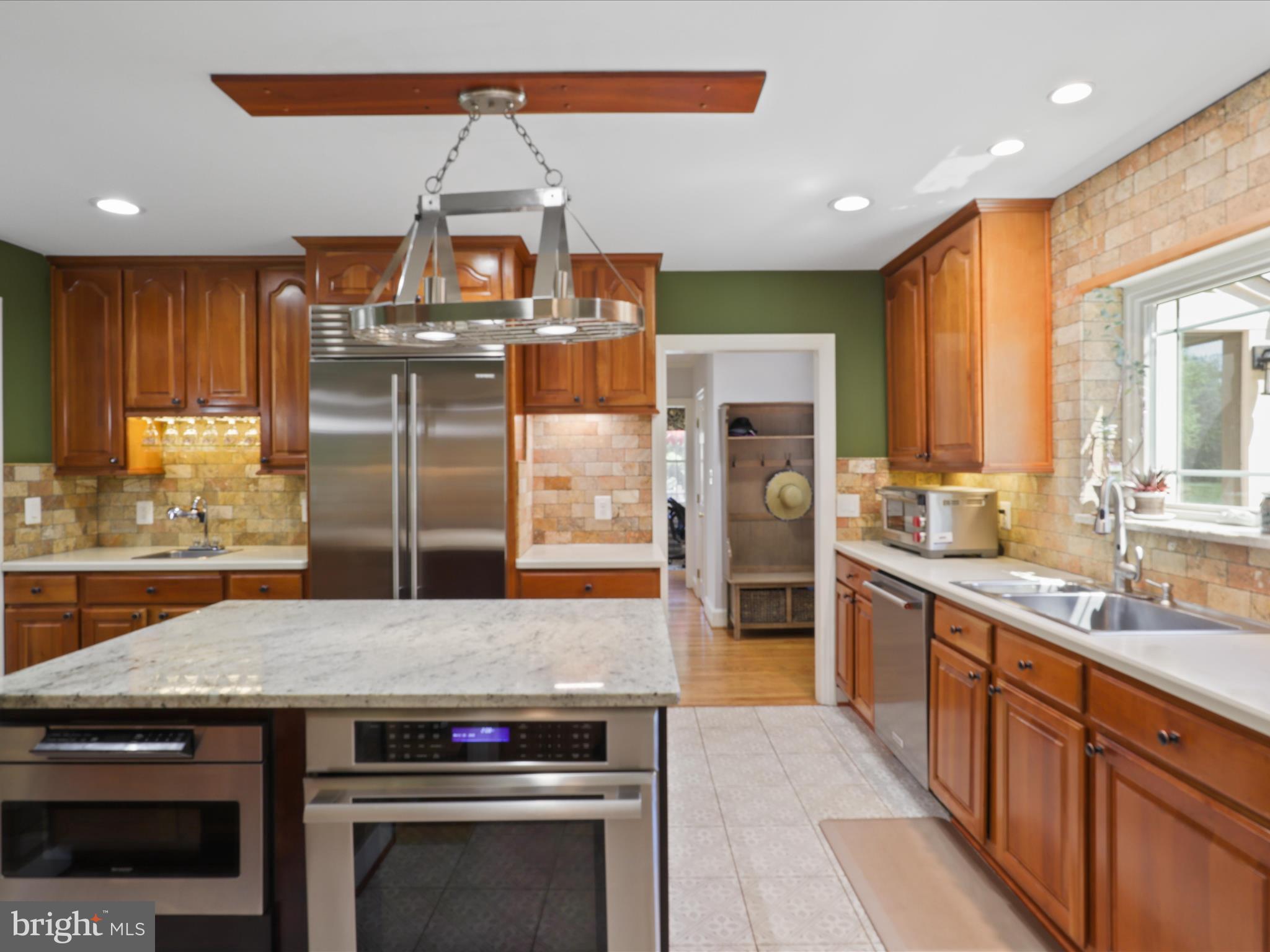 ESTATES AT ORCHARD COURT - Residential