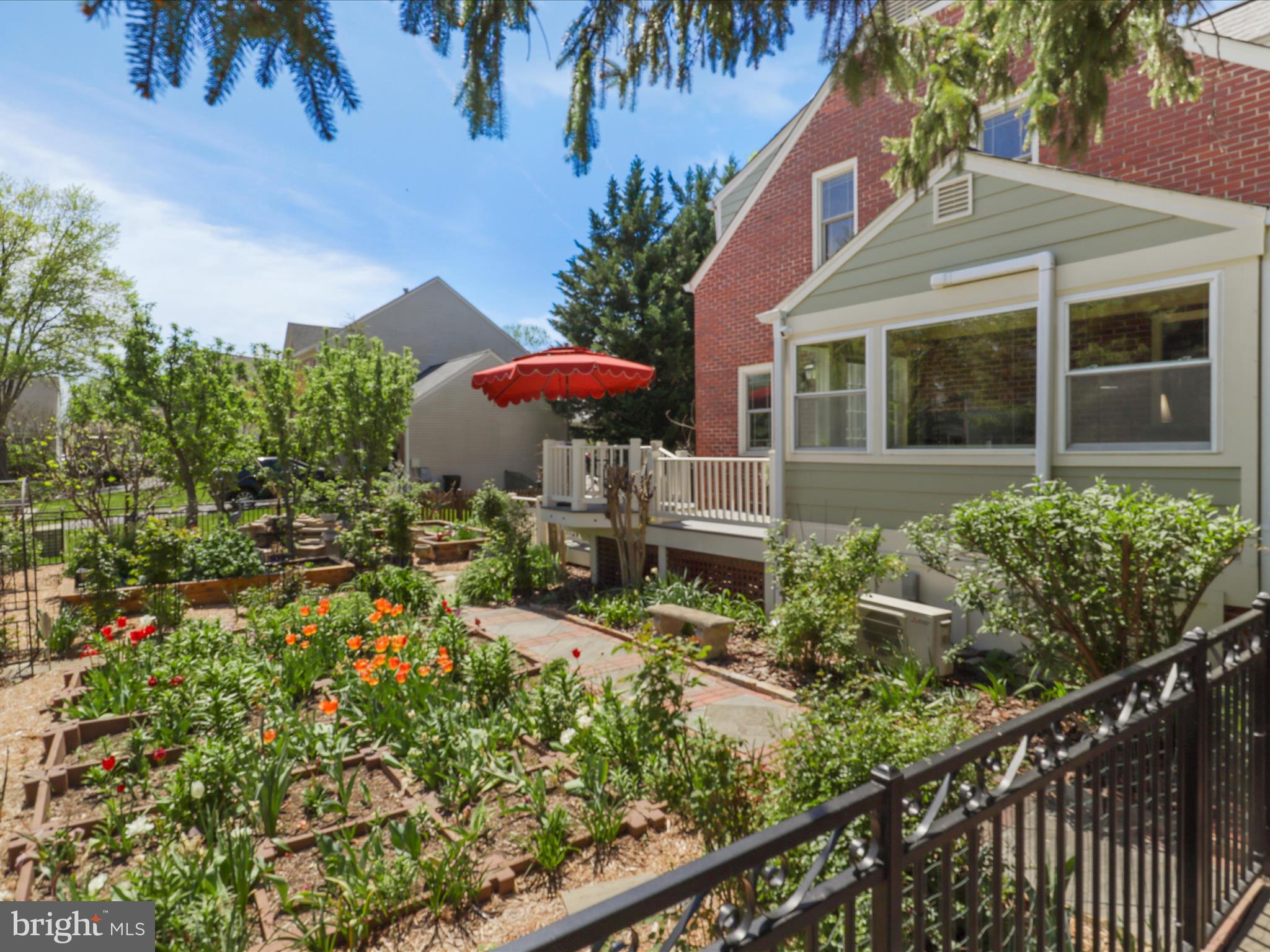 432 ORCHARD STREET NW