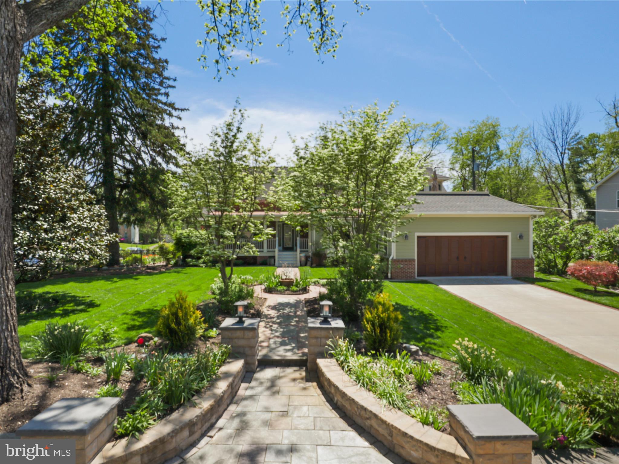 432 ORCHARD STREET NW
