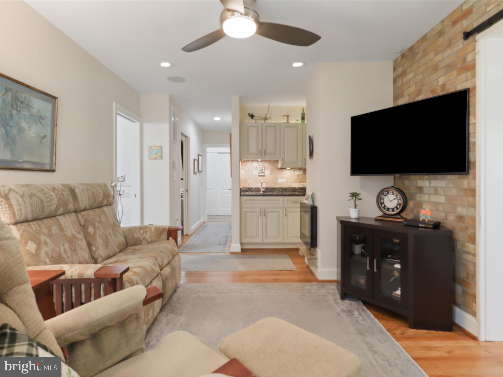 ESTATES AT ORCHARD COURT - Residential