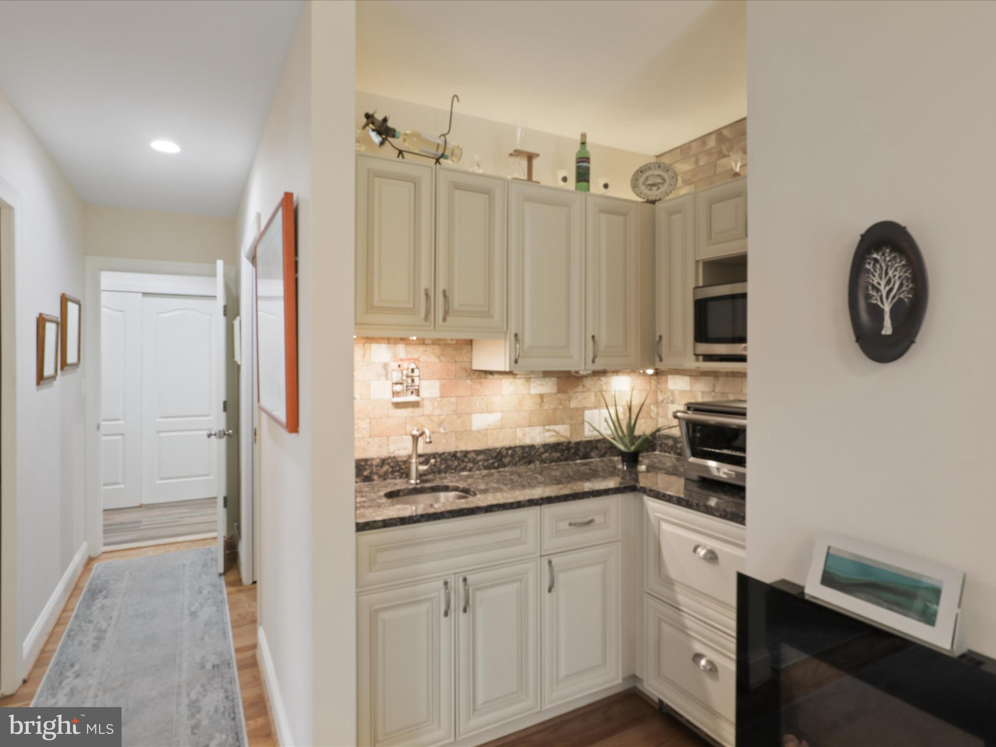 ESTATES AT ORCHARD COURT - Residential