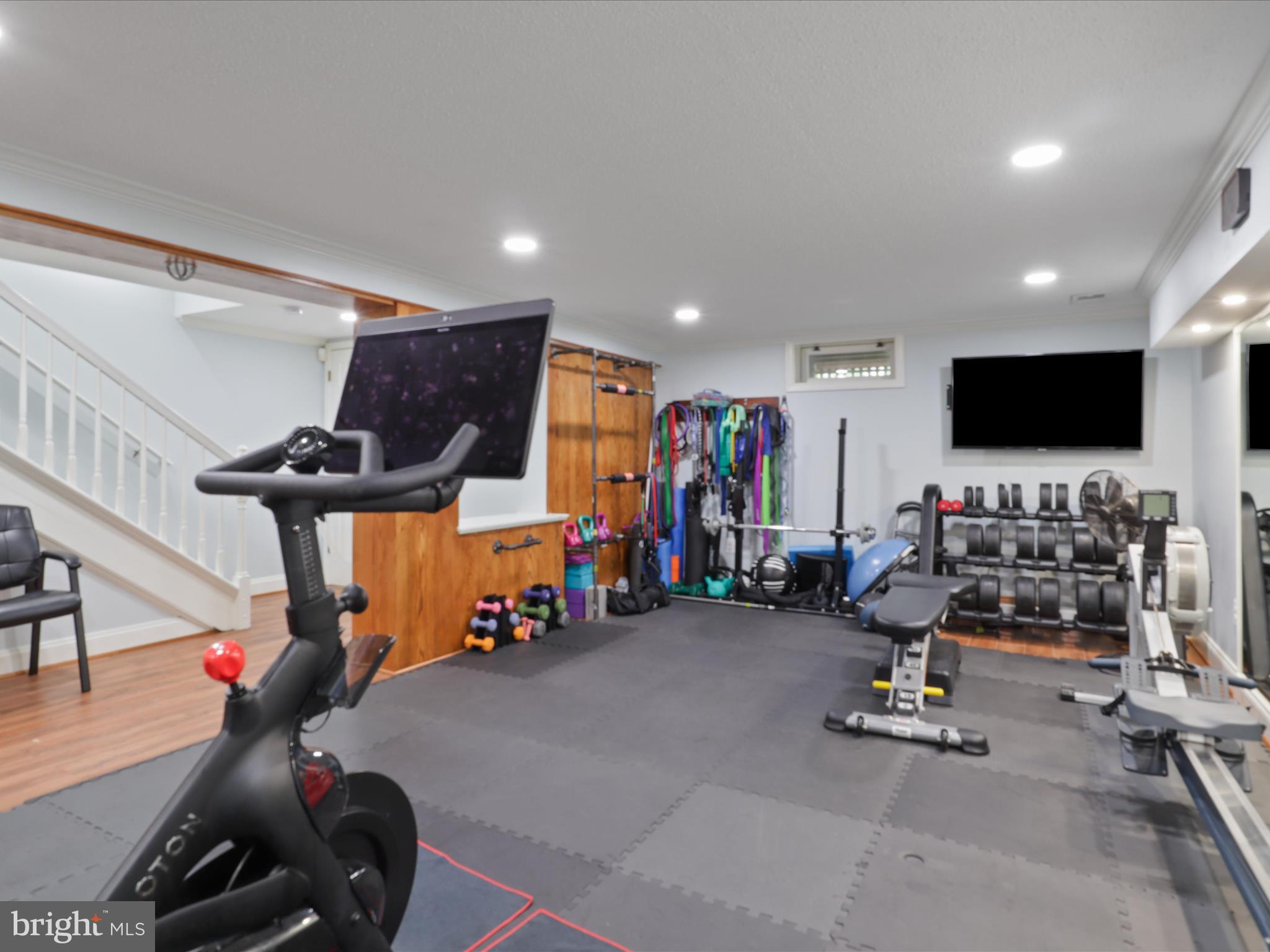 ESTATES AT ORCHARD COURT - Residential