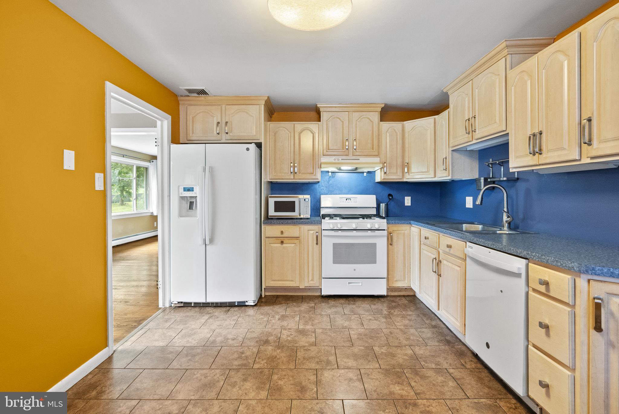 CURRAN TERRACE - Residential