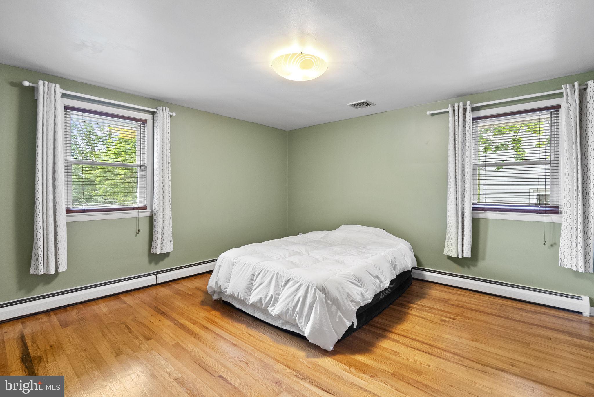 CURRAN TERRACE - Residential