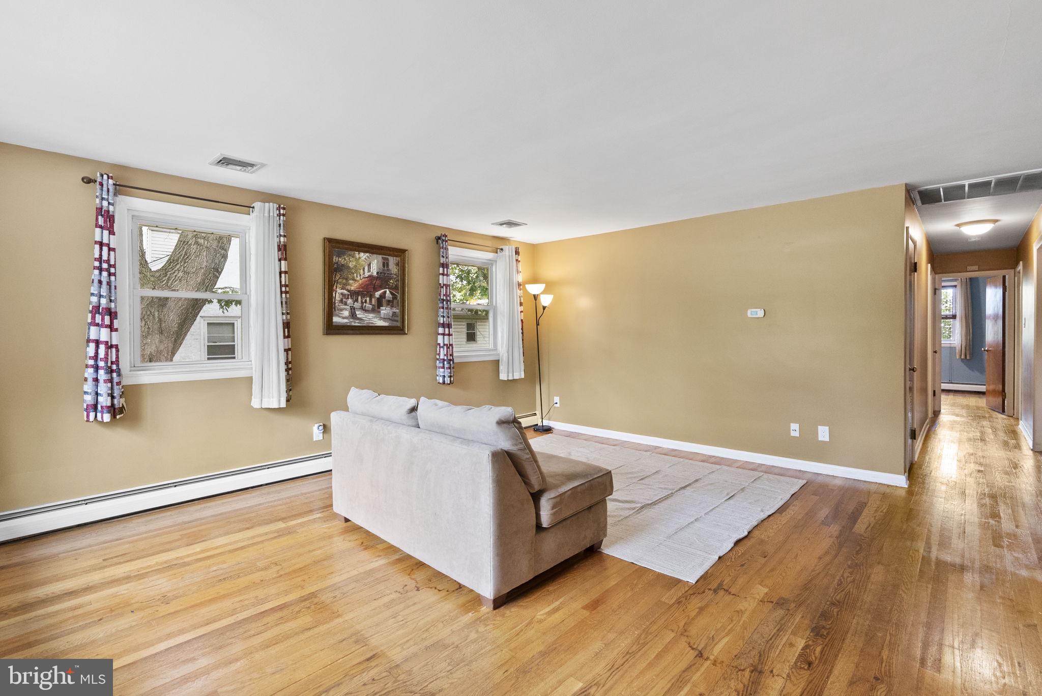 CURRAN TERRACE - Residential