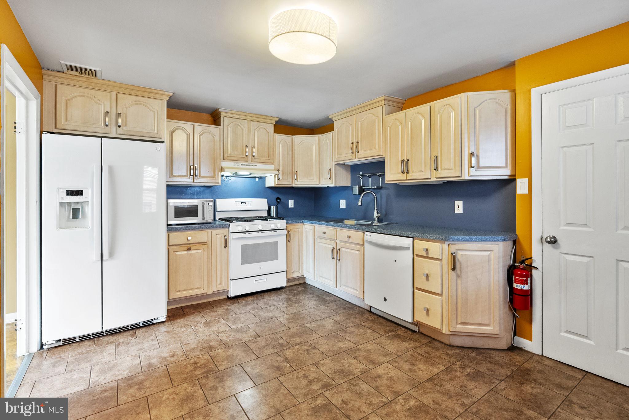 CURRAN TERRACE - Residential