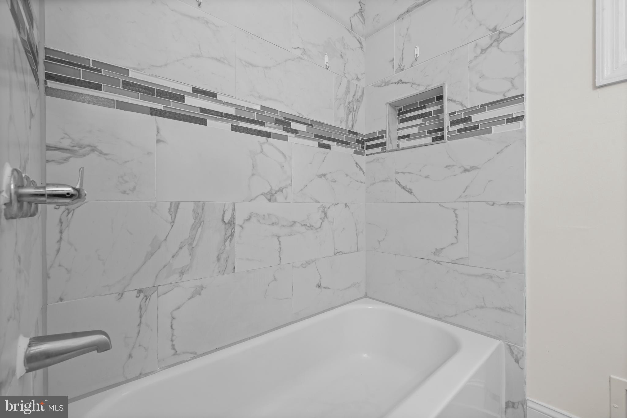 COLUMBIA HIGHLANDS - Residential