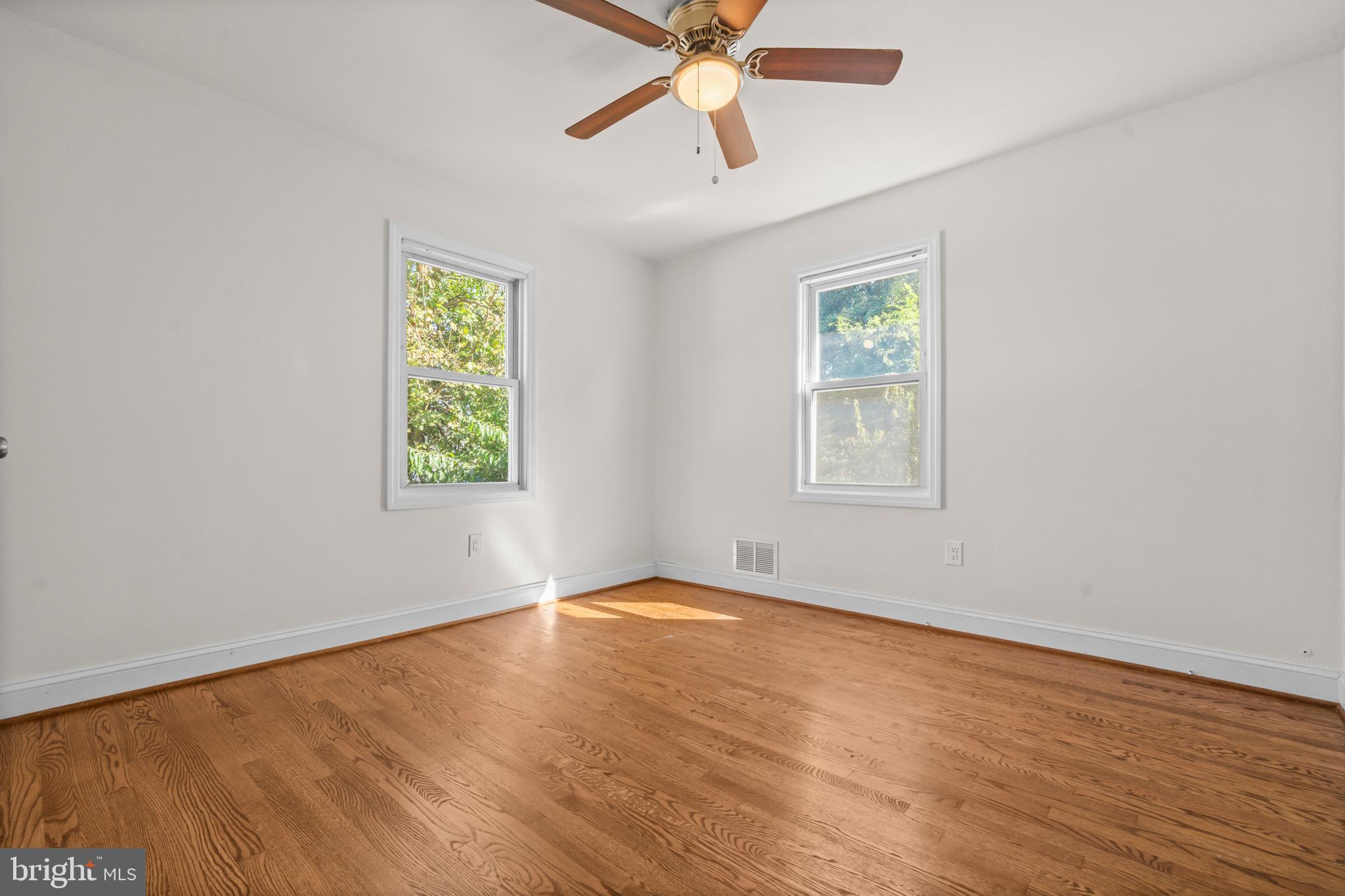 COLUMBIA HIGHLANDS - Residential