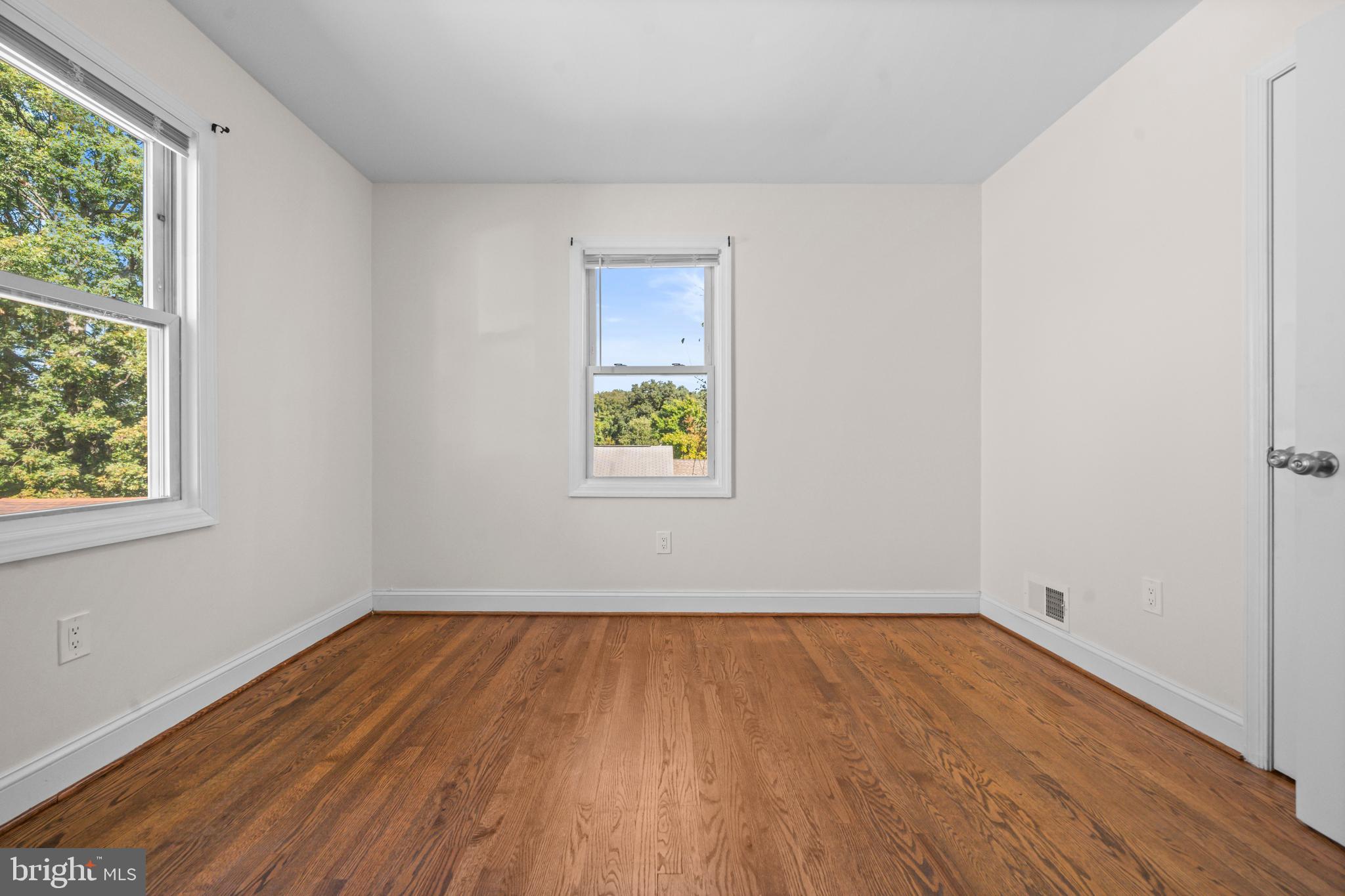 COLUMBIA HIGHLANDS - Residential