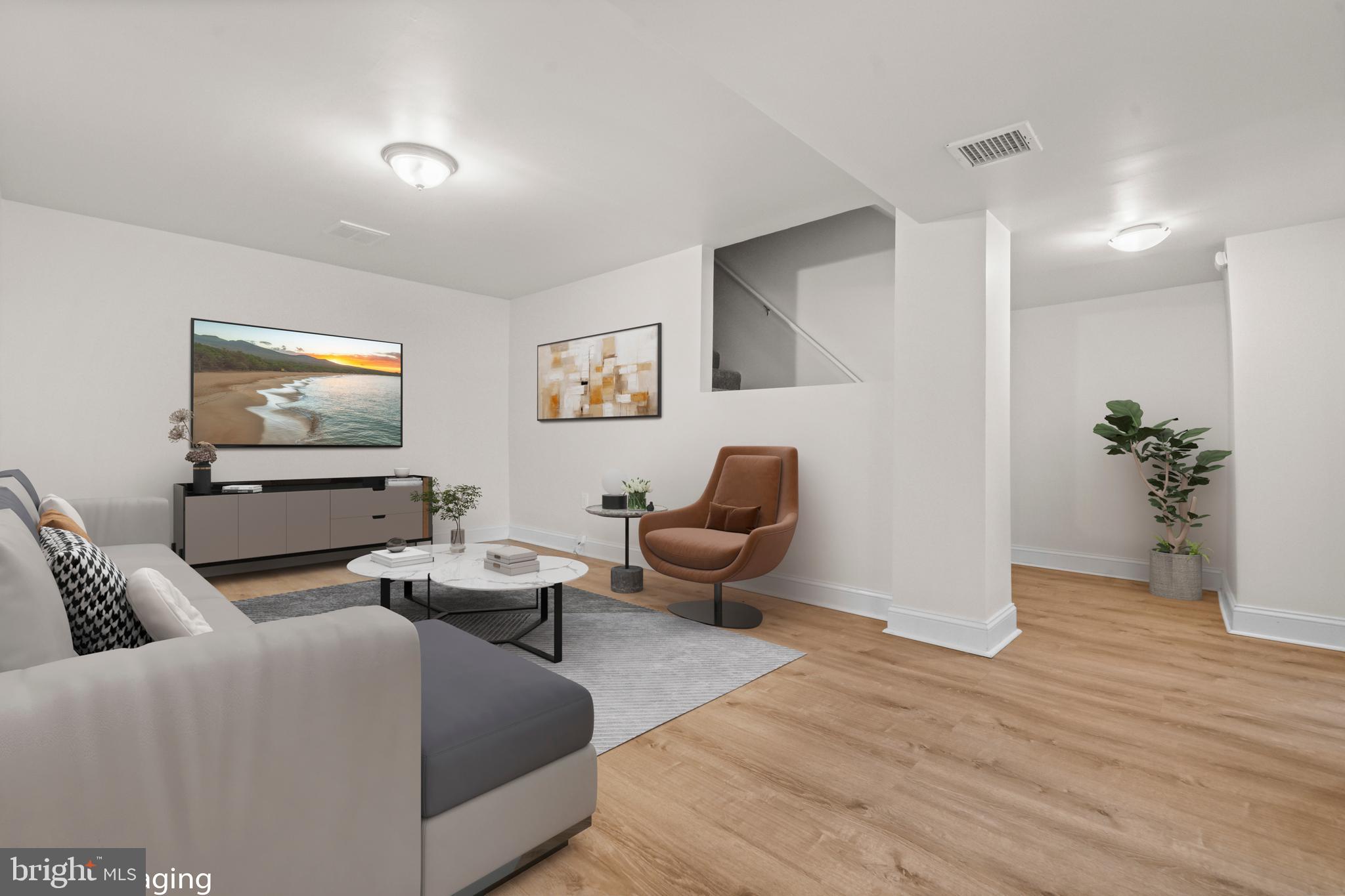 COLUMBIA HIGHLANDS - Residential