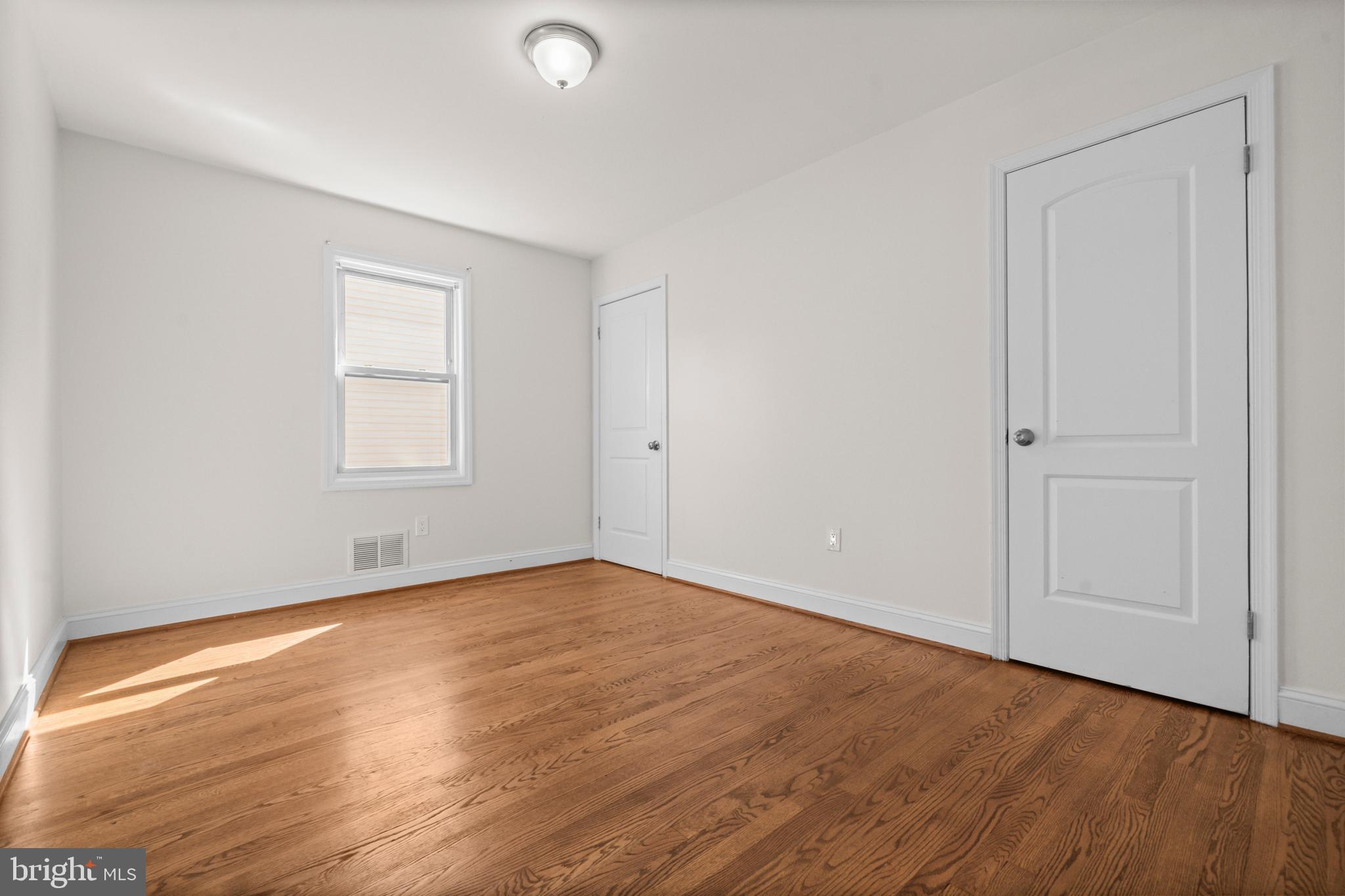 COLUMBIA HIGHLANDS - Residential