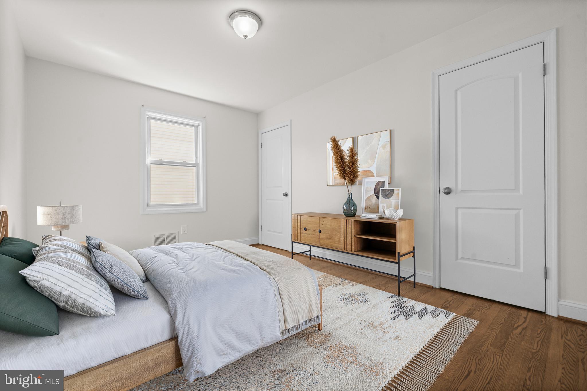 COLUMBIA HIGHLANDS - Residential