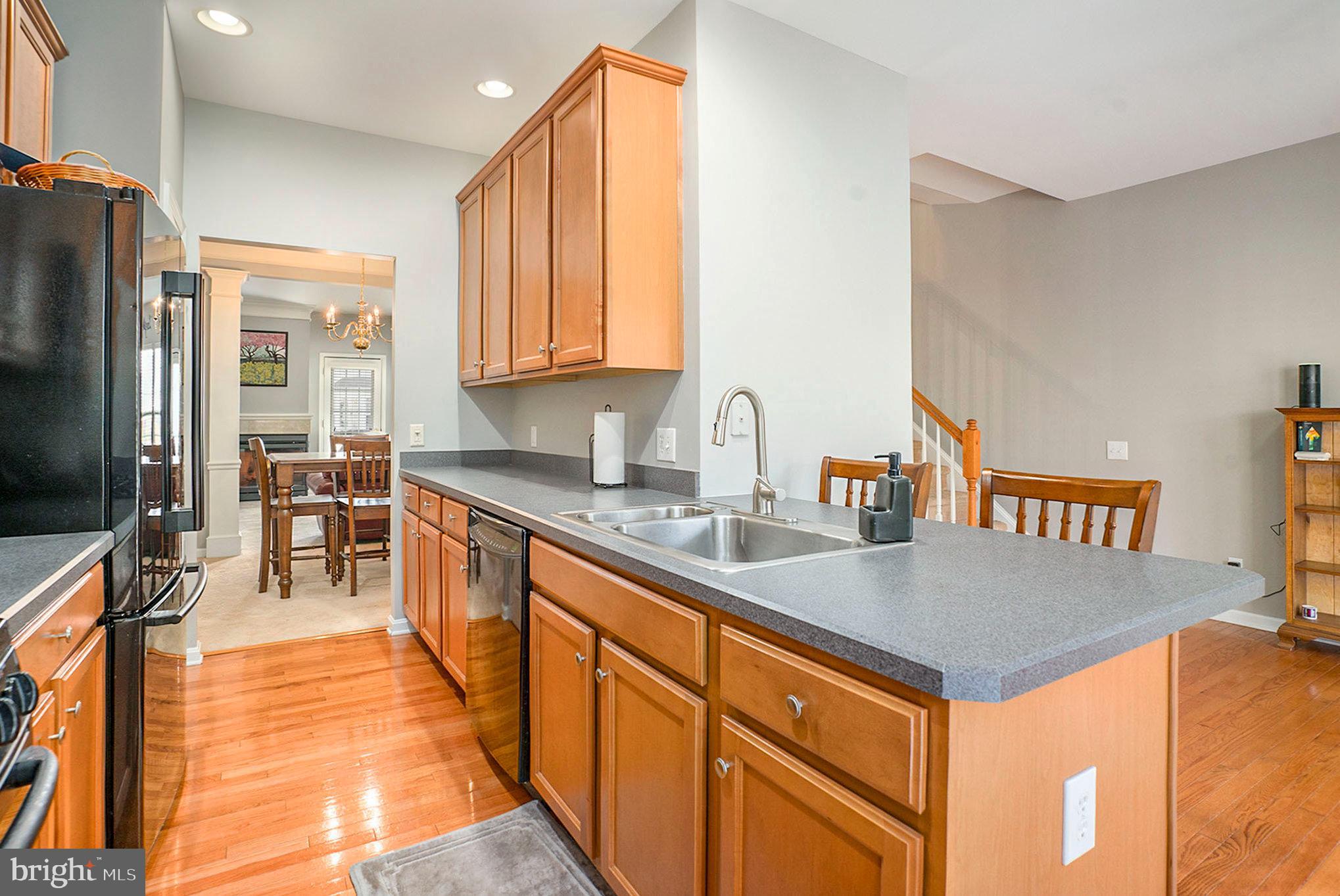 LONGFORD CROSSING - Residential