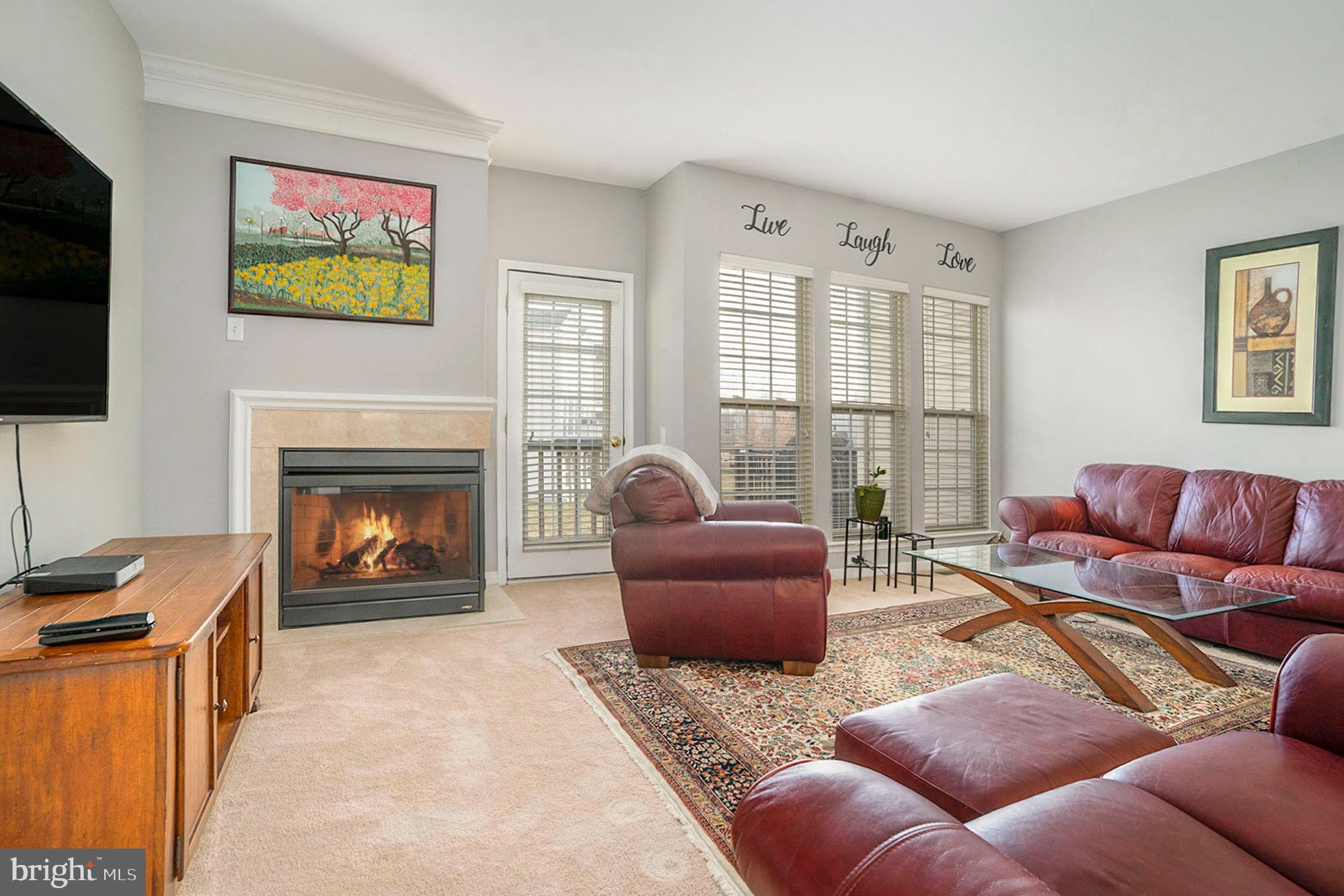 LONGFORD CROSSING - Residential