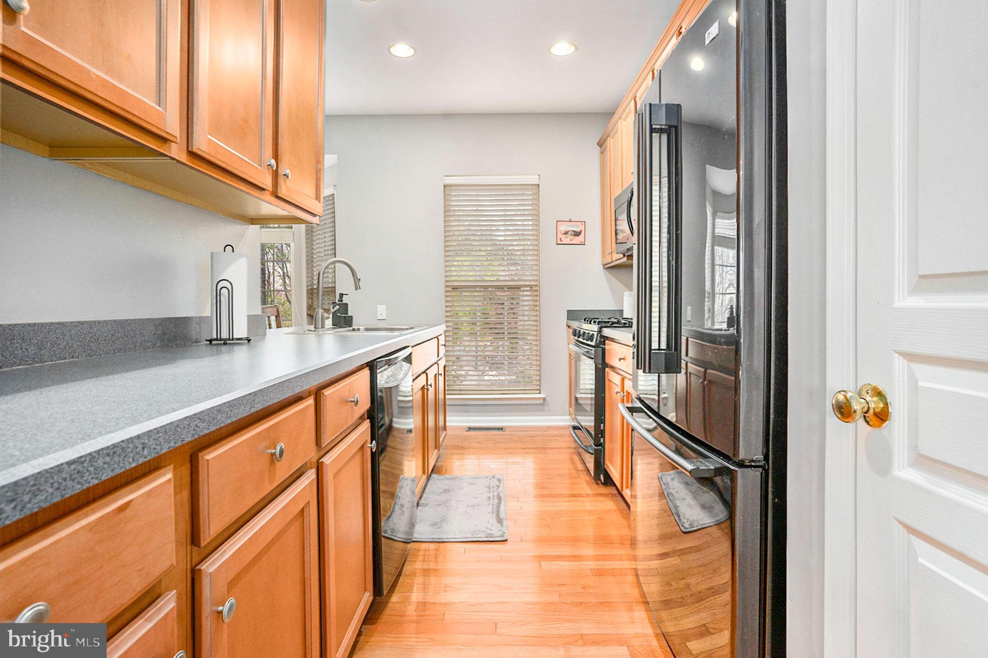 LONGFORD CROSSING - Residential