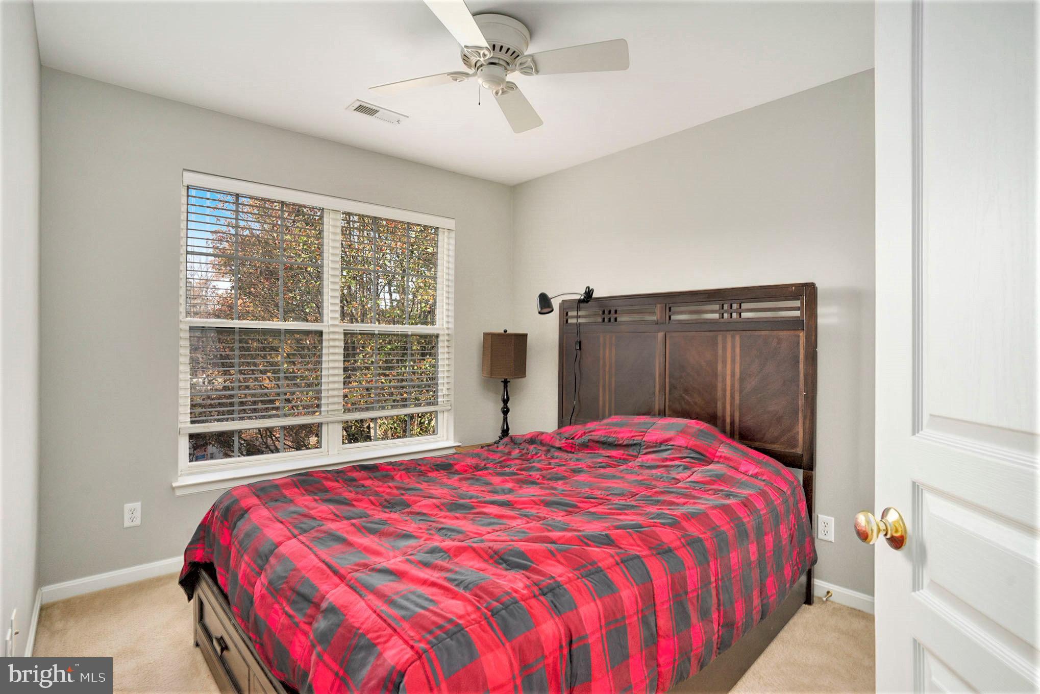 LONGFORD CROSSING - Residential