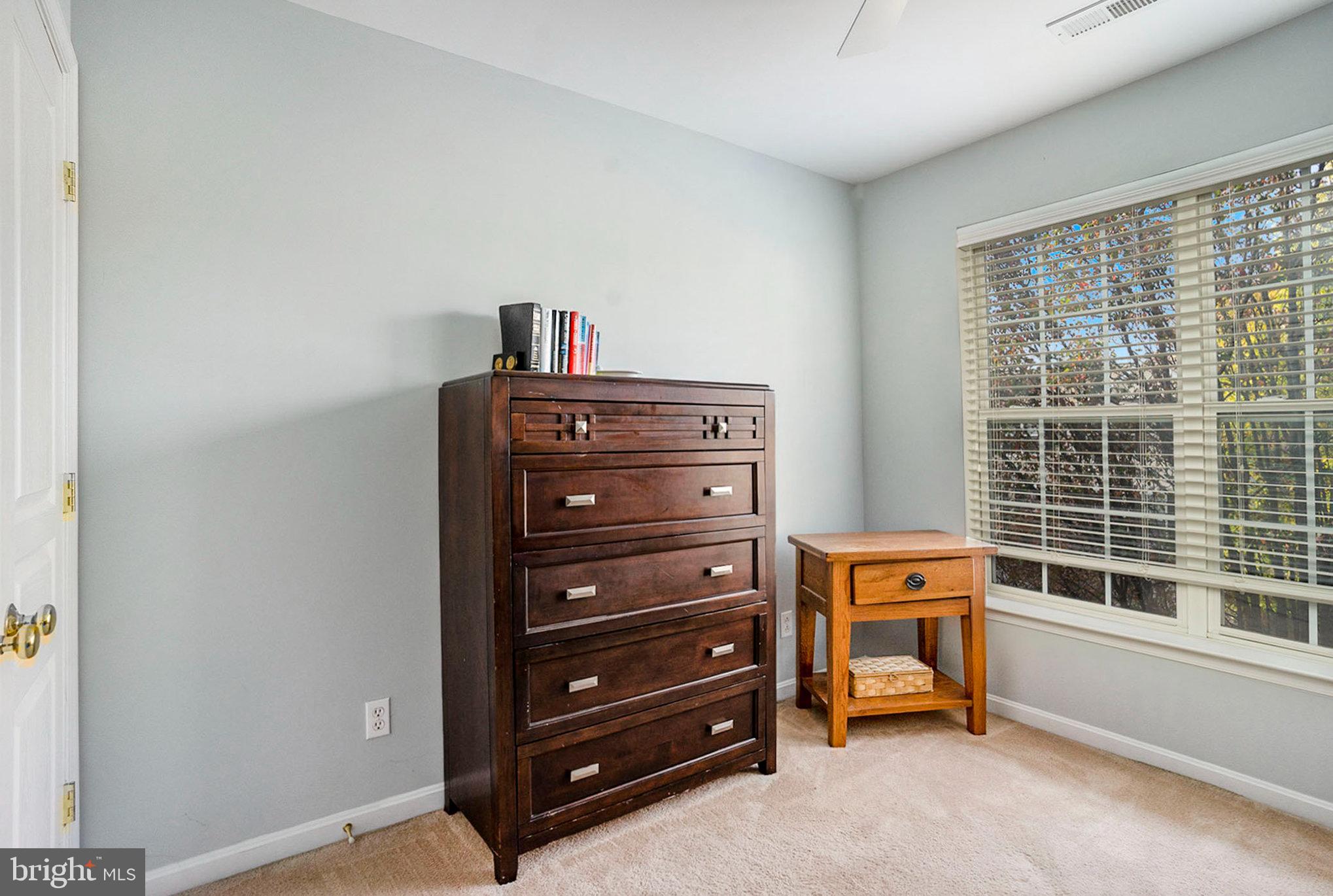 LONGFORD CROSSING - Residential