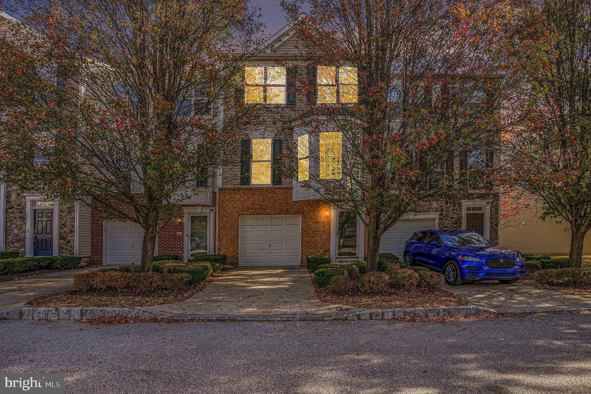 LONGFORD CROSSING - Residential