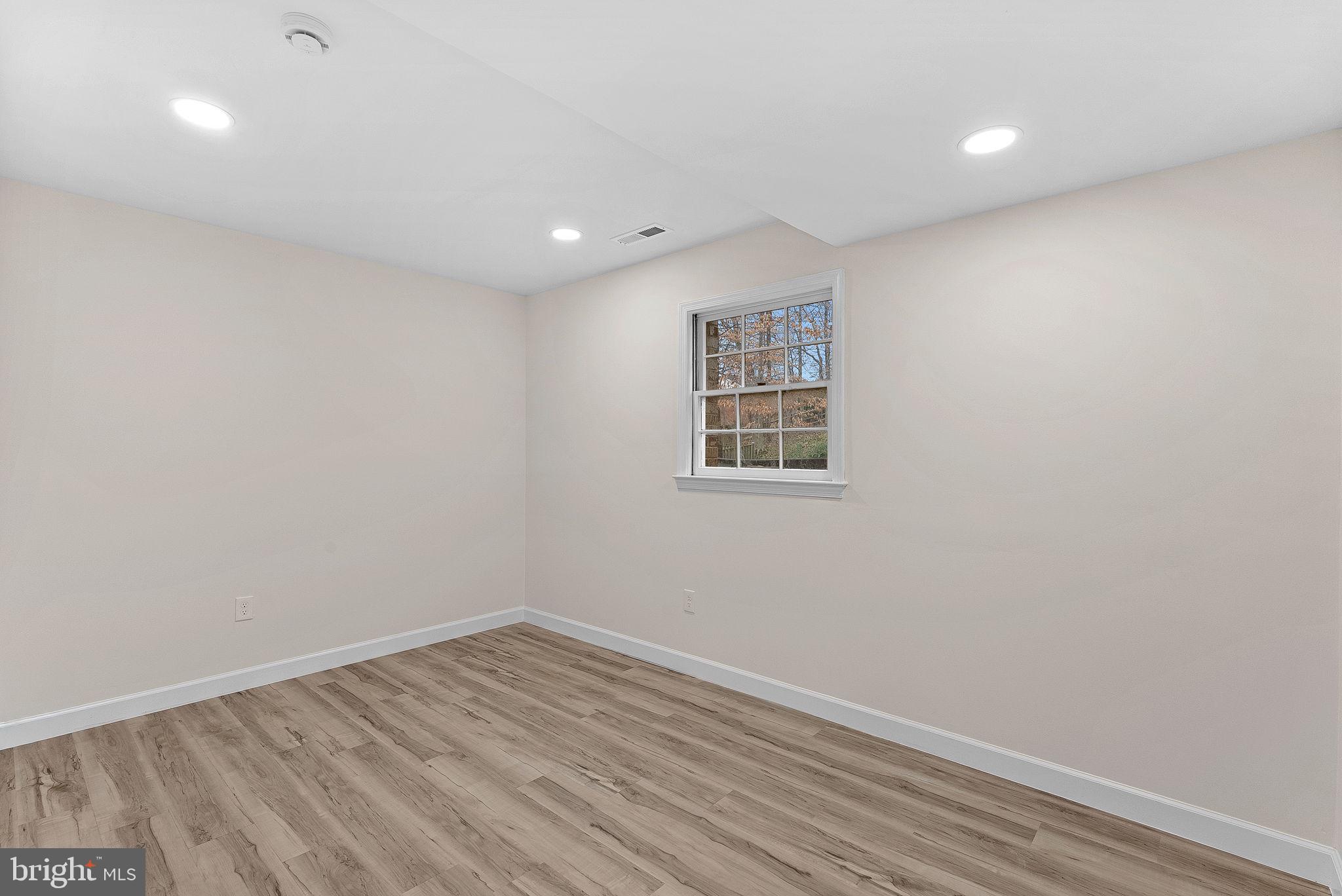 MANTUA HILLS - Residential