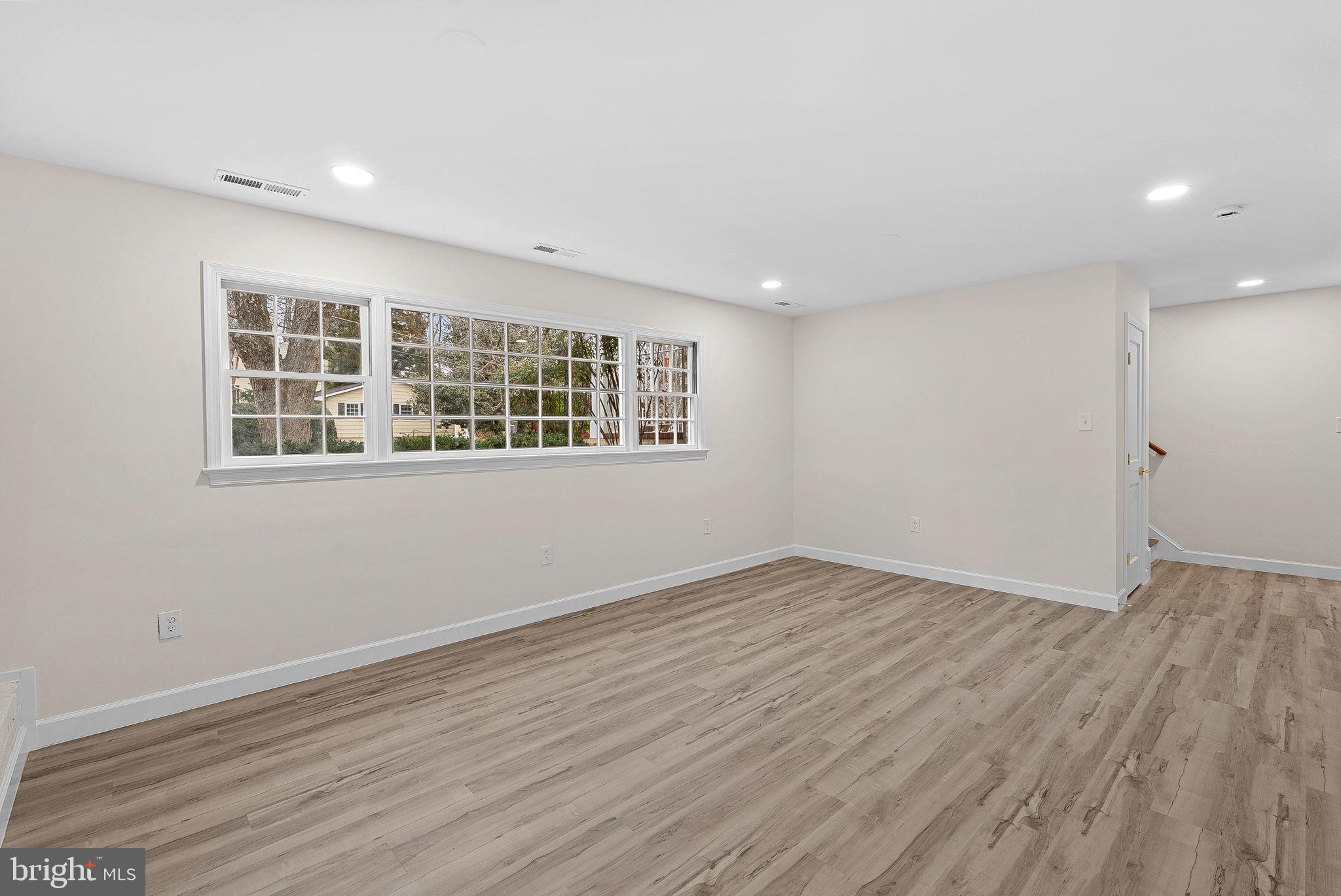 MANTUA HILLS - Residential