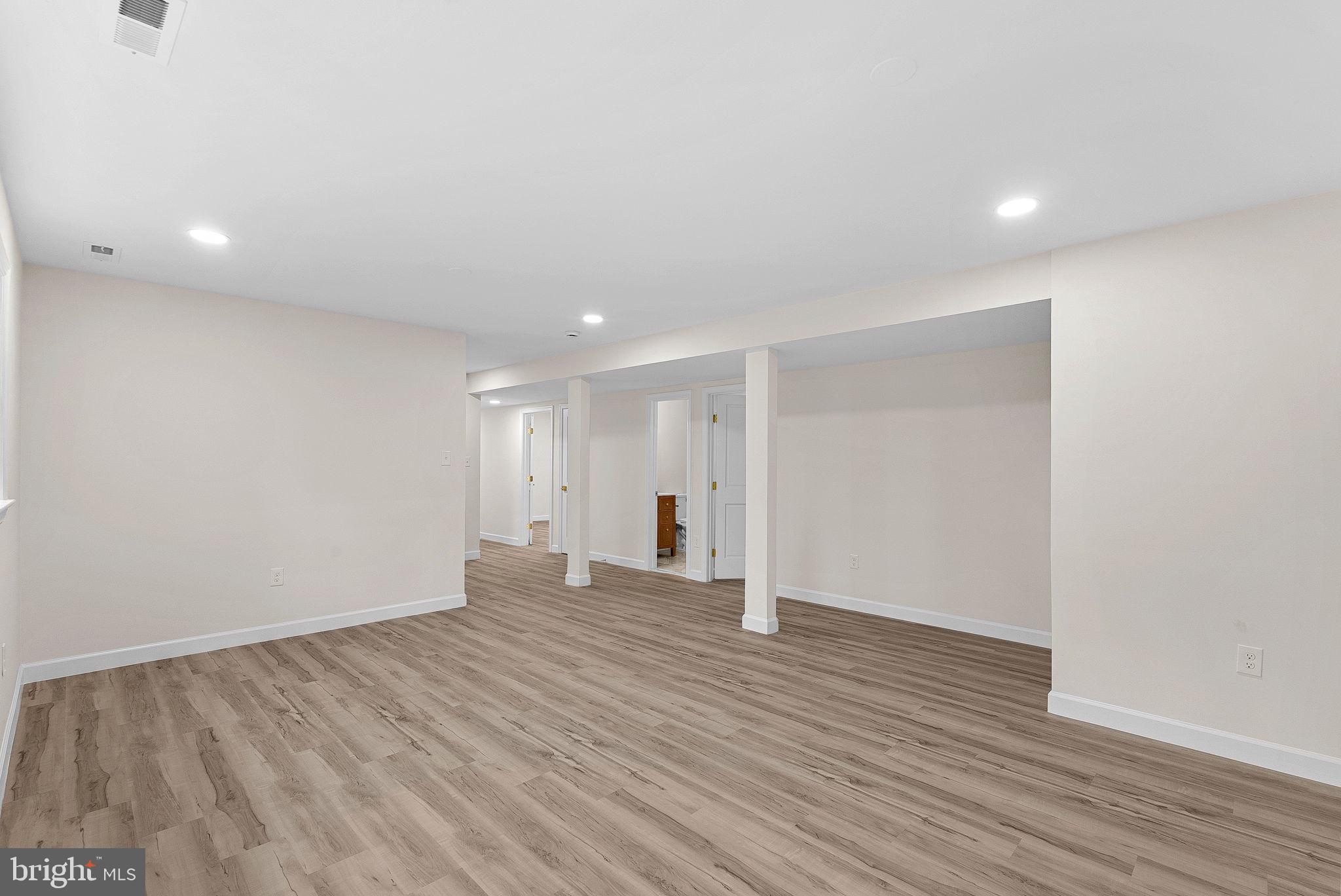 MANTUA HILLS - Residential