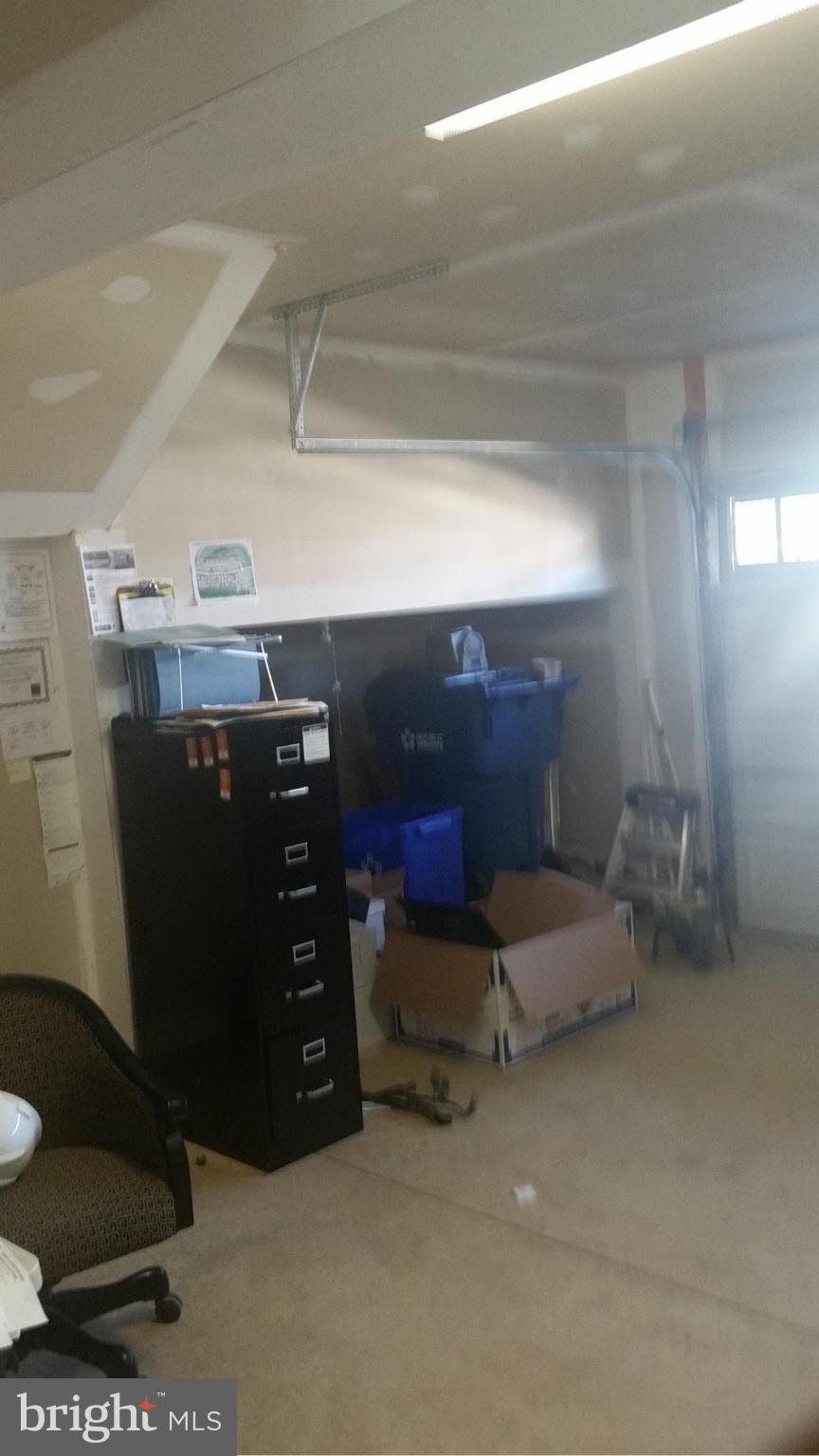 POWELLS LANDING - Residential Lease