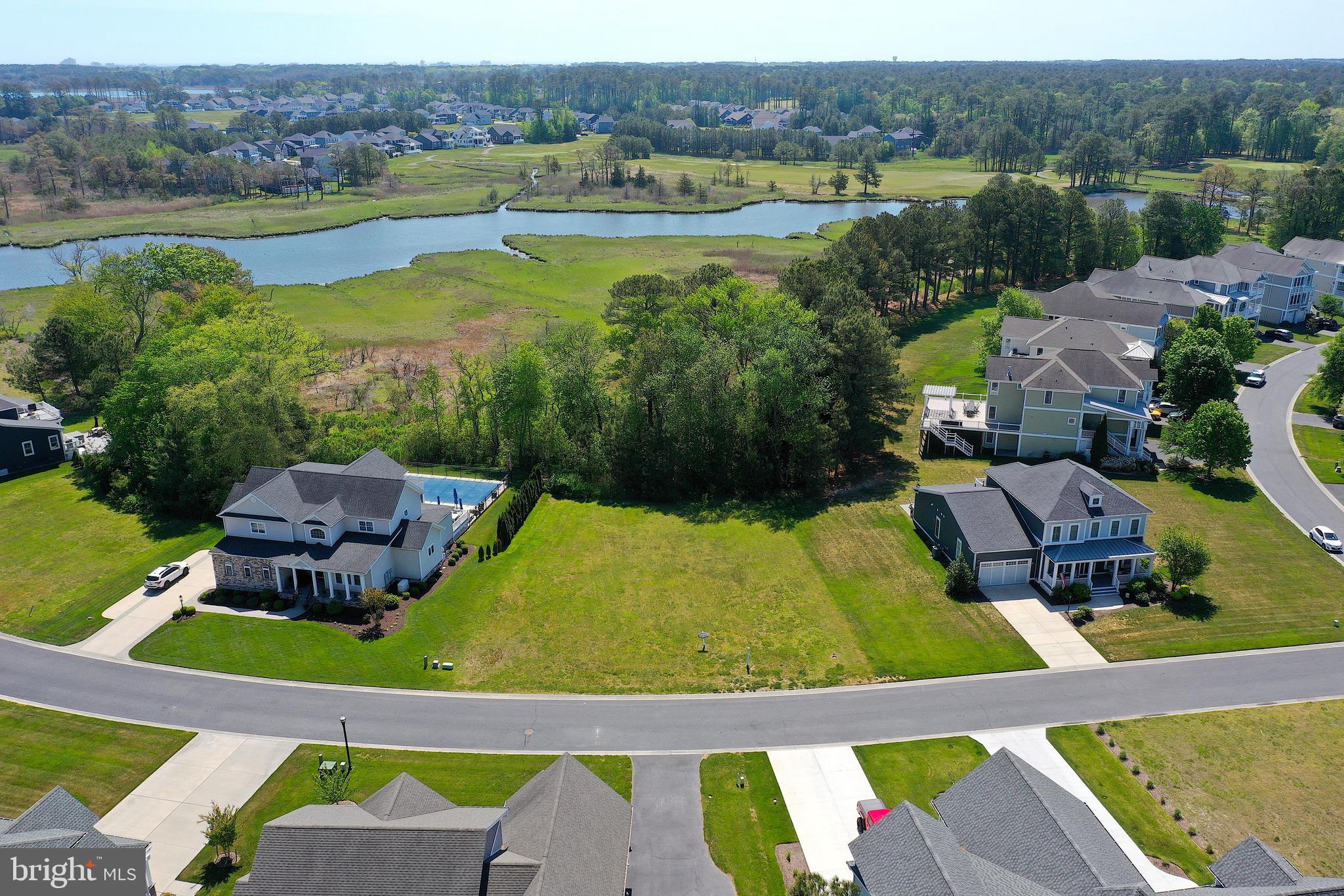 GLENRIDDLE - Land