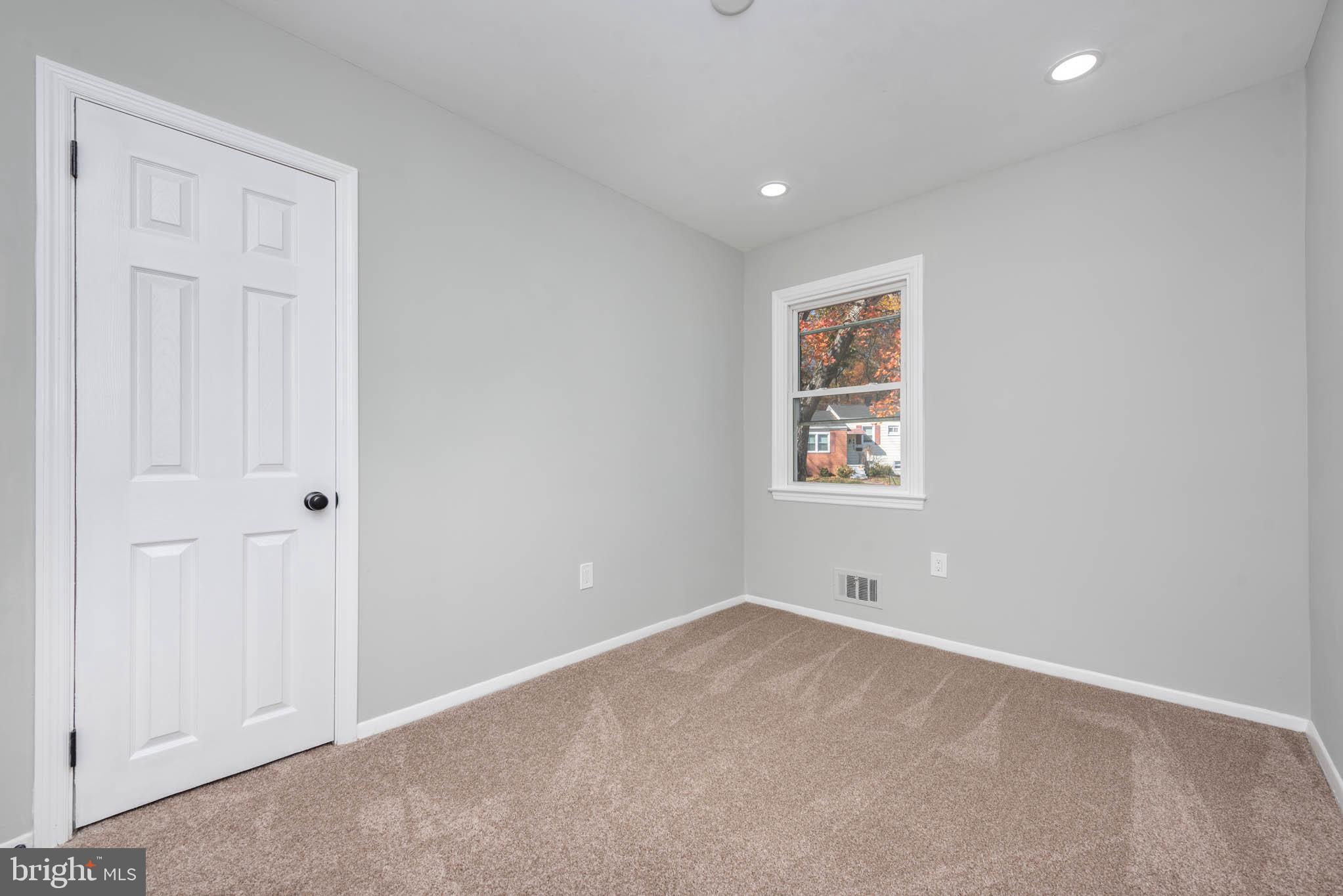 CAMPFIELD GARDENS - Residential