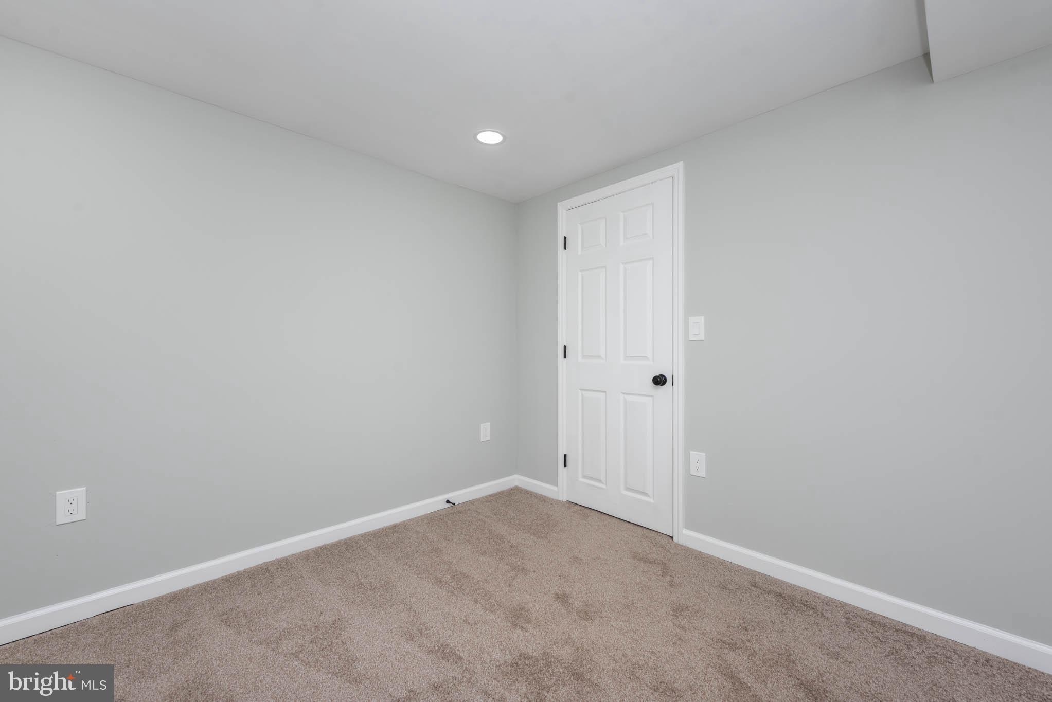 CAMPFIELD GARDENS - Residential