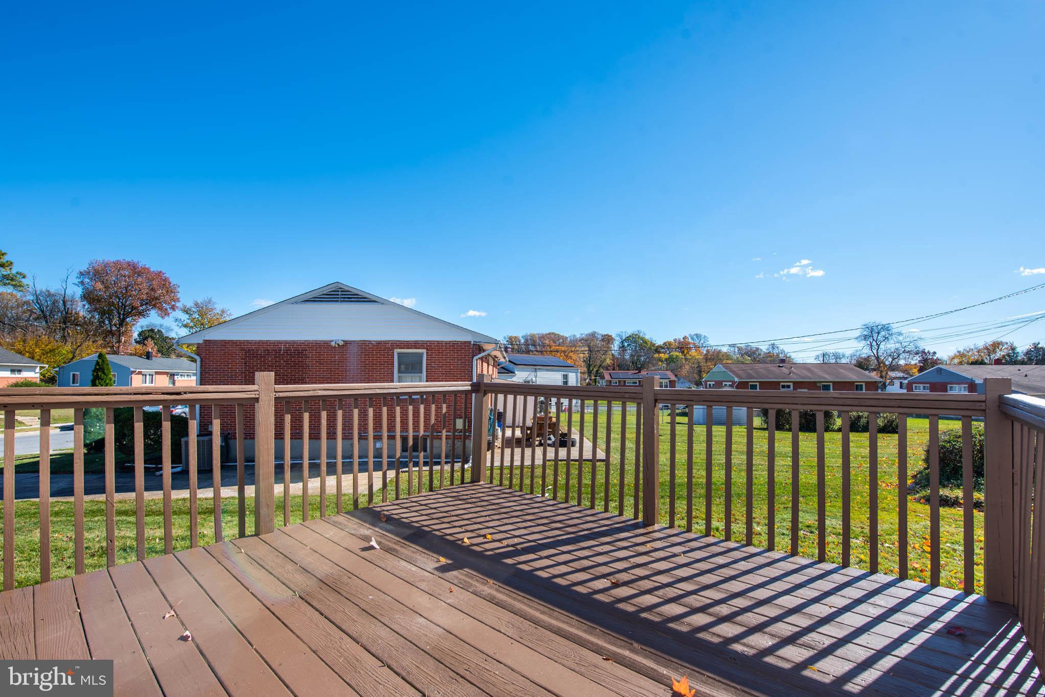 CAMPFIELD GARDENS - Residential