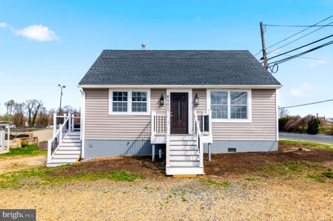 Photo of 8901 Oxon Hill Road, FORT WASHINGTON, MD 20744 (MLS # MDPG2196544)