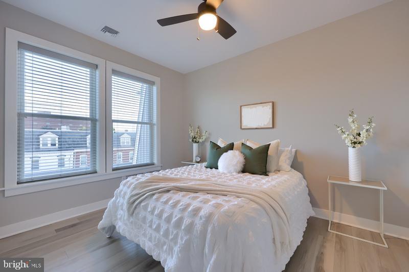 STADIUM DISTRICT - Residential Lease