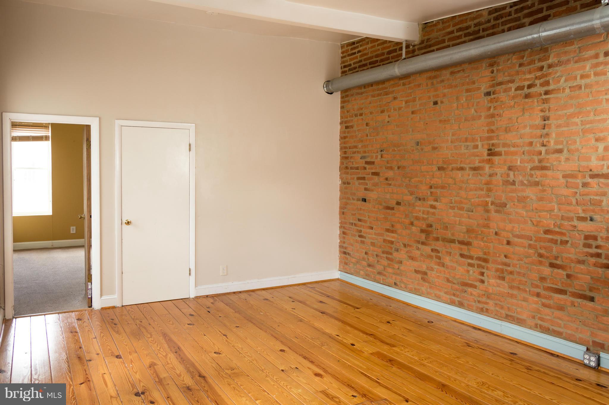 FEDERAL HILL HISTORIC DISTRICT - Residential Lease